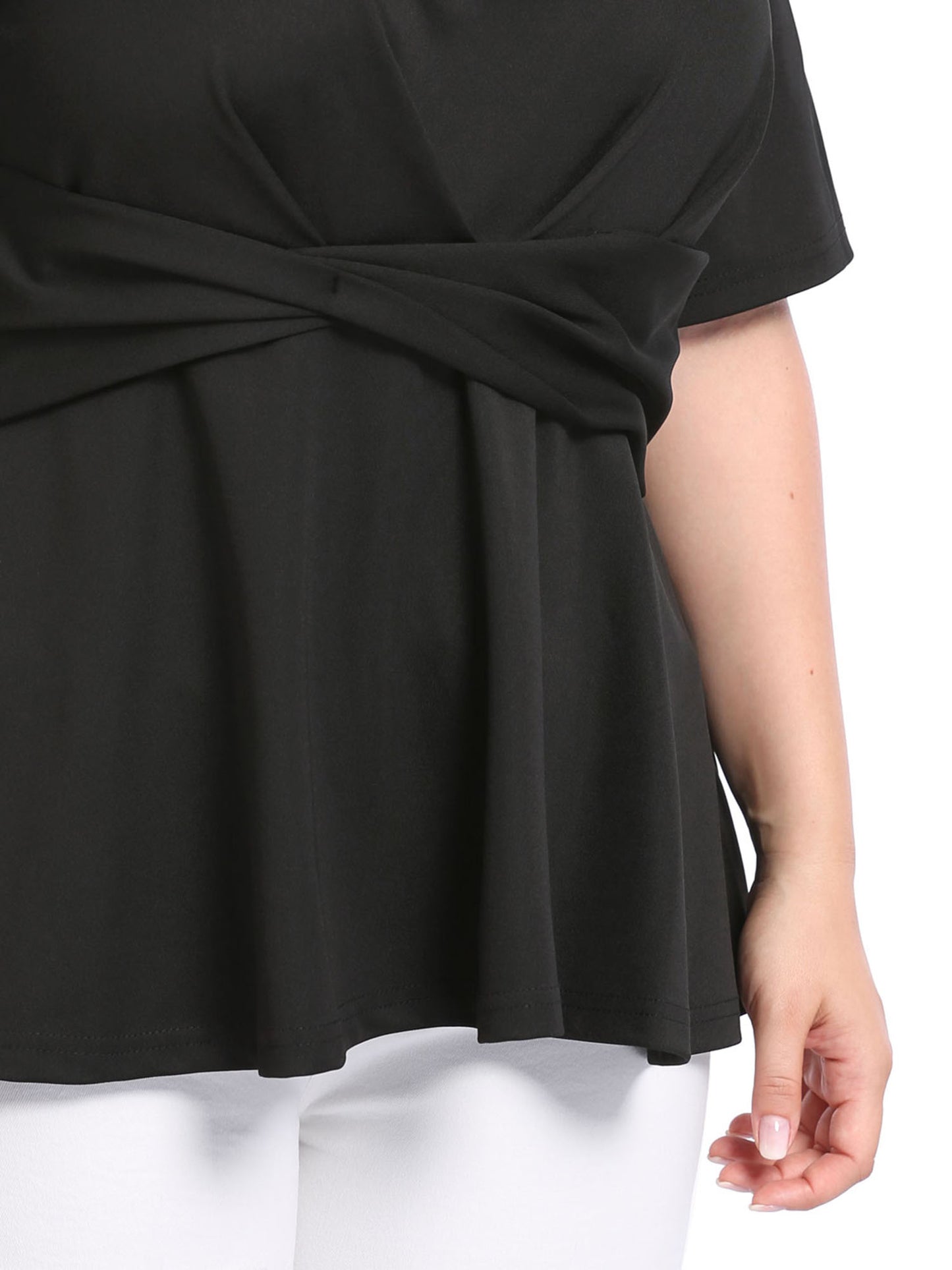 Women's Plus Size Short Sleeves Twisted Knot Front Peplum Top