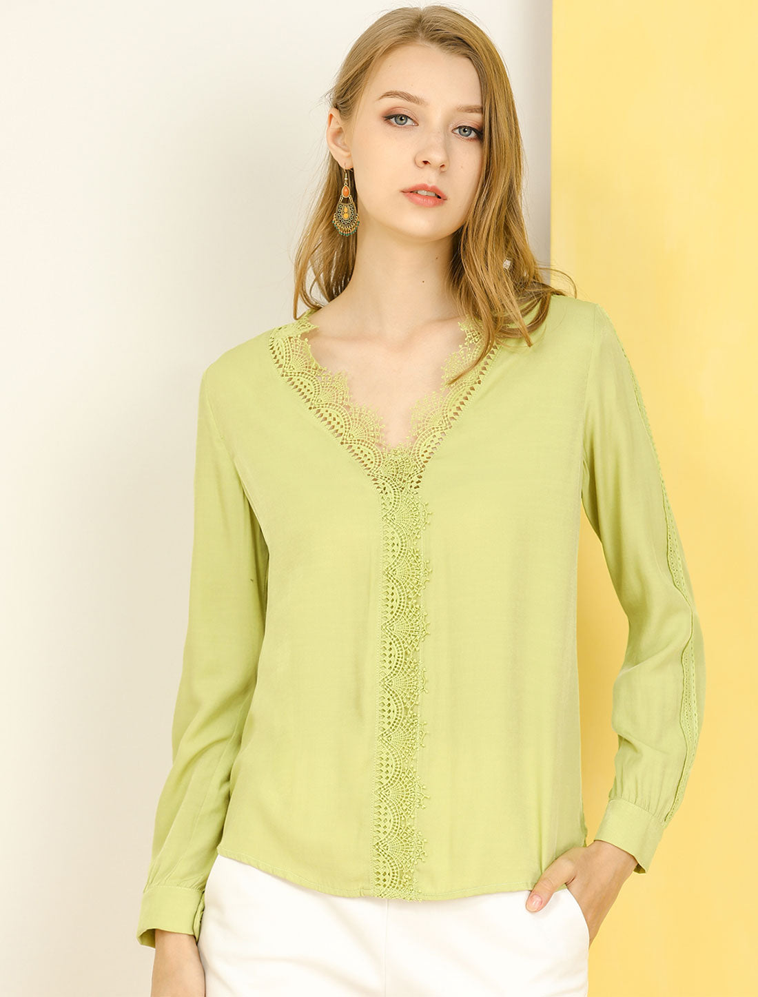 Women's V Neck Casual Sweet Patchwork Crochet Lace Blouse Top