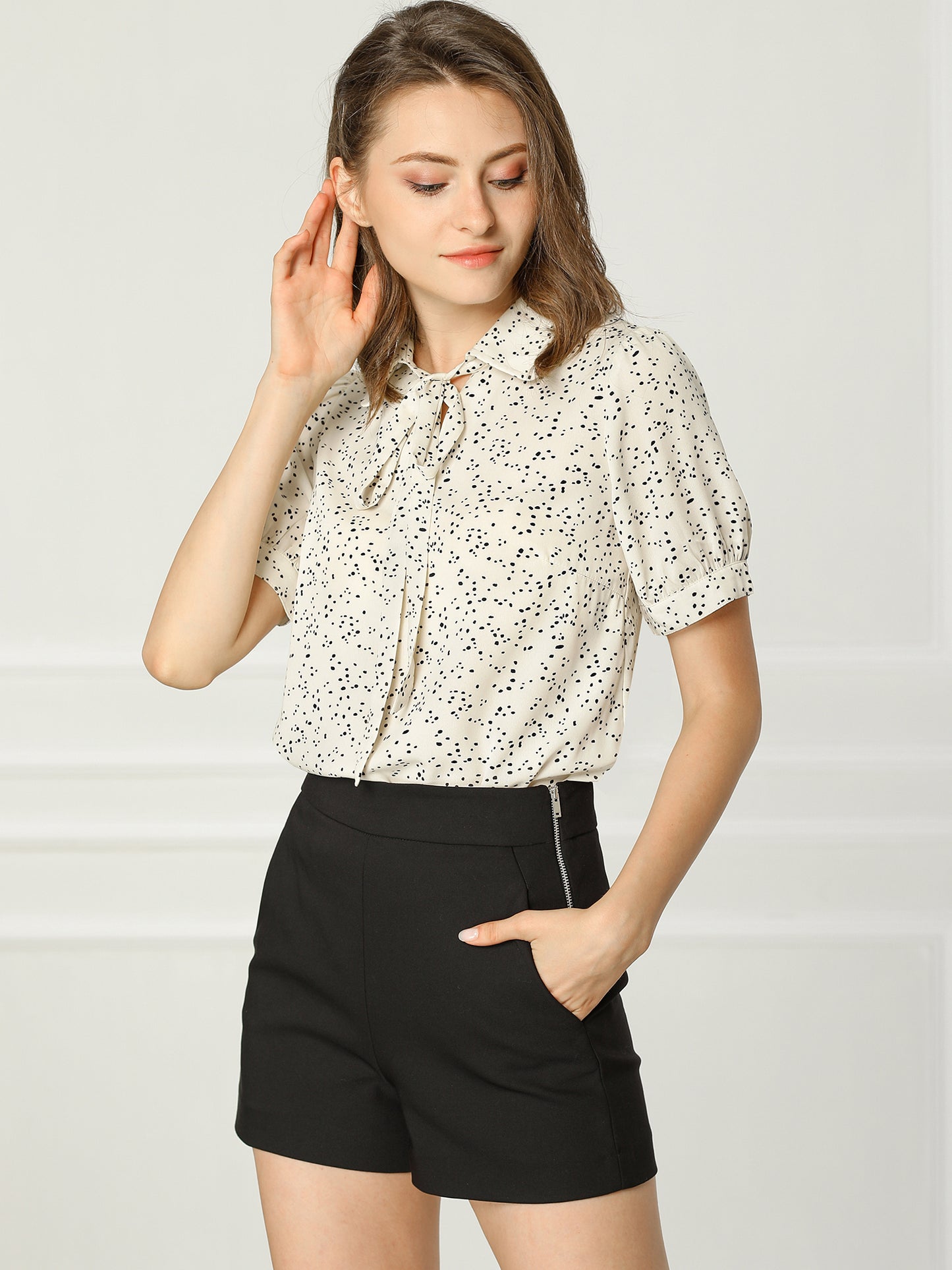 Women's Retro Printed Bow Tie Peter Pan Collar Chiffon Blouse Shirt (Available in Plus Size)