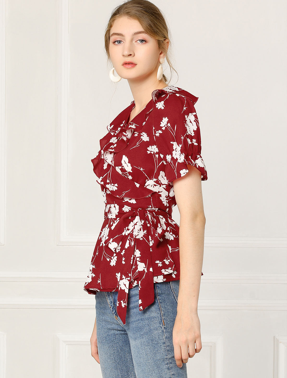 Blusa cruzada floral para mujer, manga corta, cuello en V con volantes y cinturón, peplum (disponible en tallas grandes)