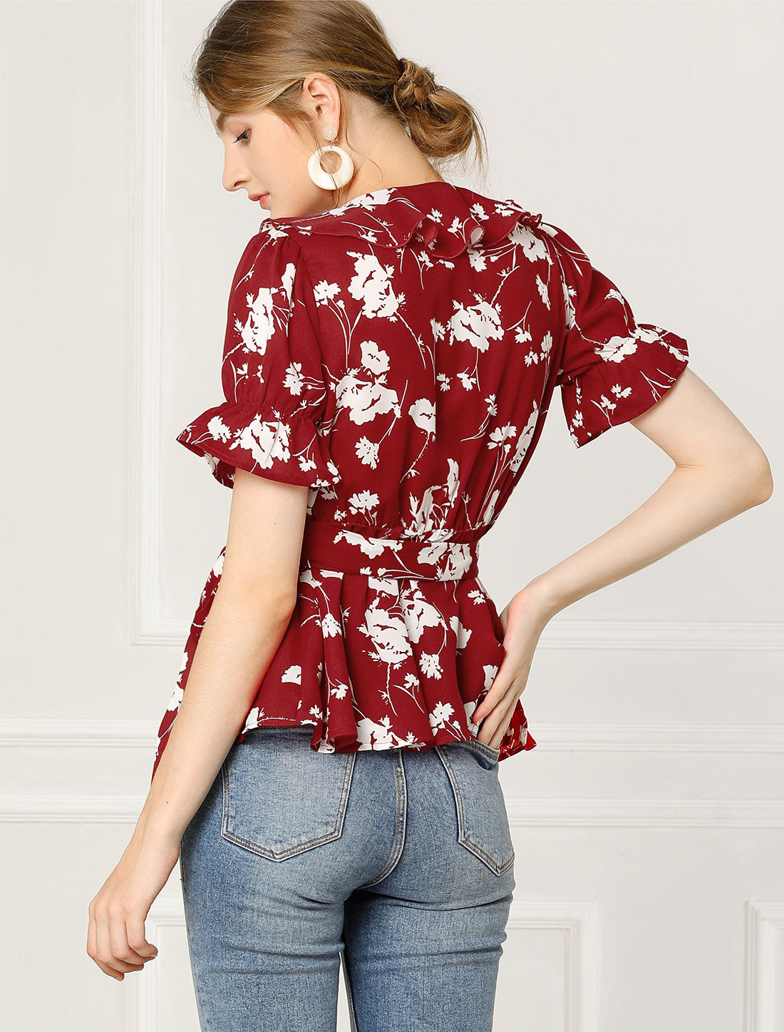 Blusa cruzada floral para mujer, manga corta, cuello en V con volantes y cinturón, peplum (disponible en tallas grandes)