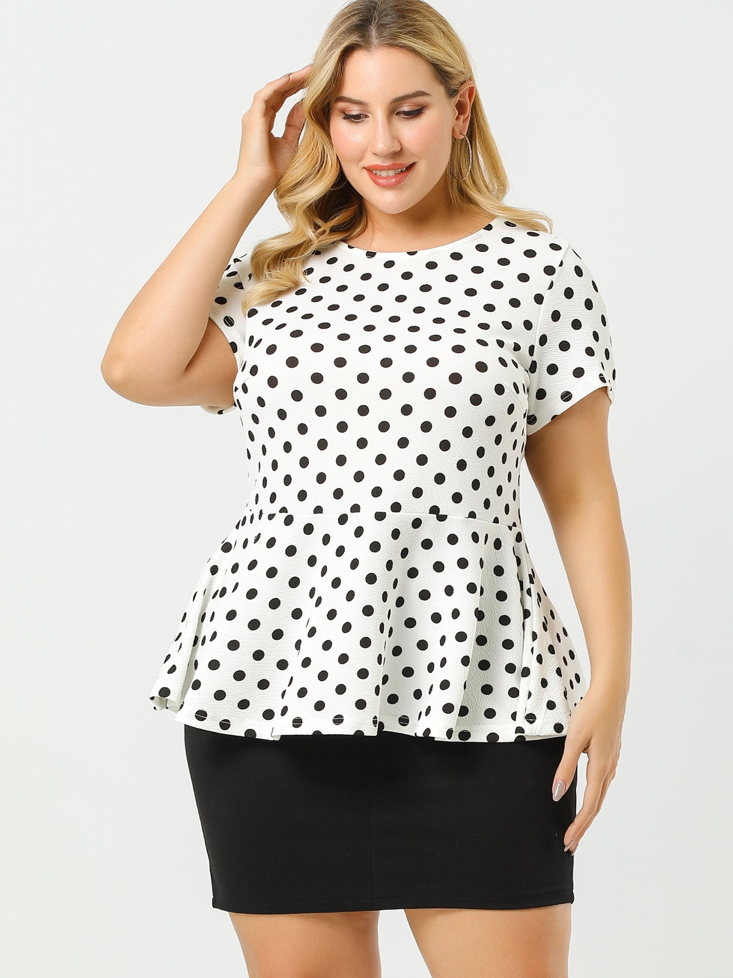 Women's Plus Size Short Sleeve Polka Dots Peplum Top