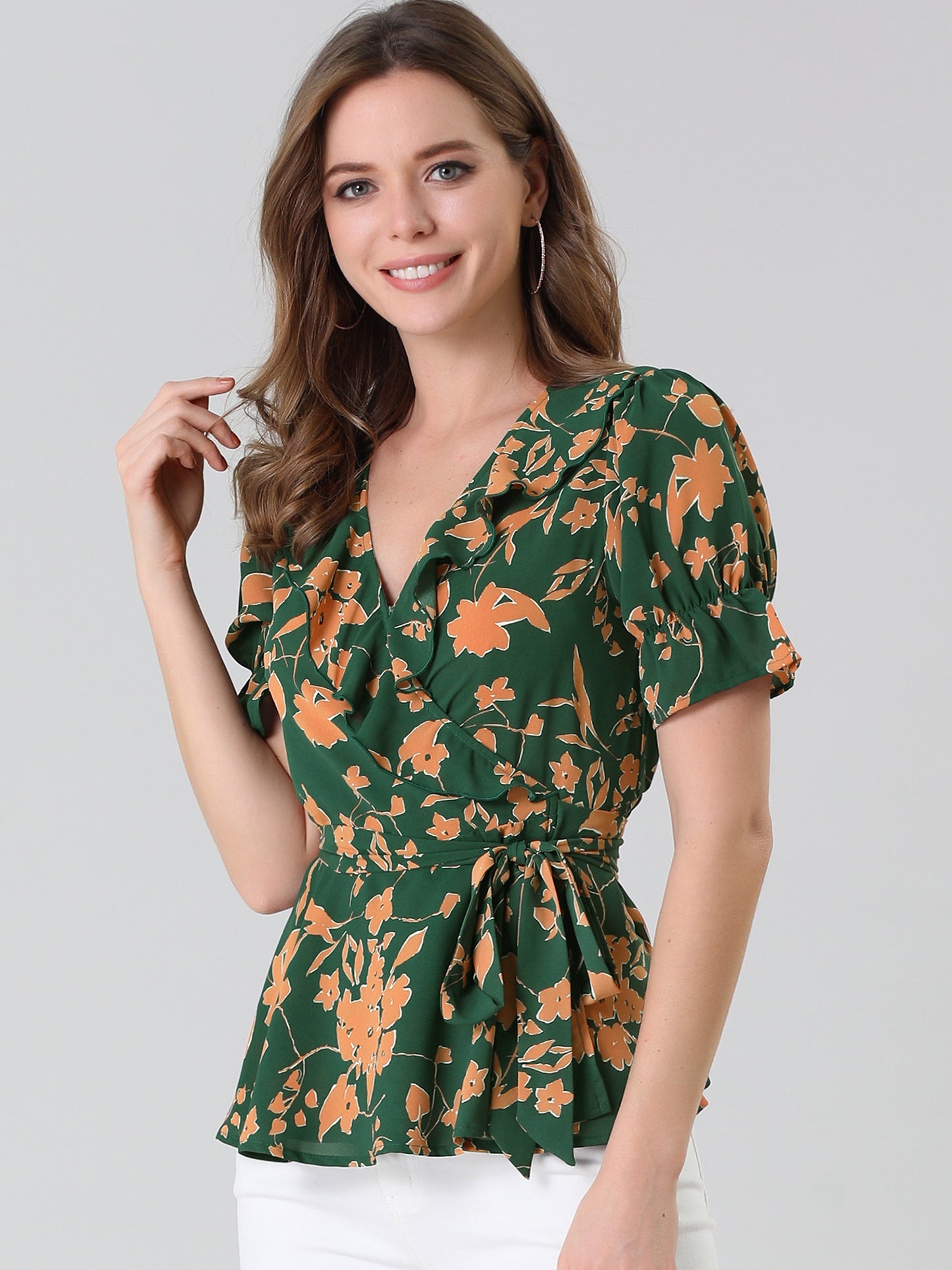 Blusa cruzada floral para mujer, manga corta, cuello en V con volantes y cinturón, peplum (disponible en tallas grandes)