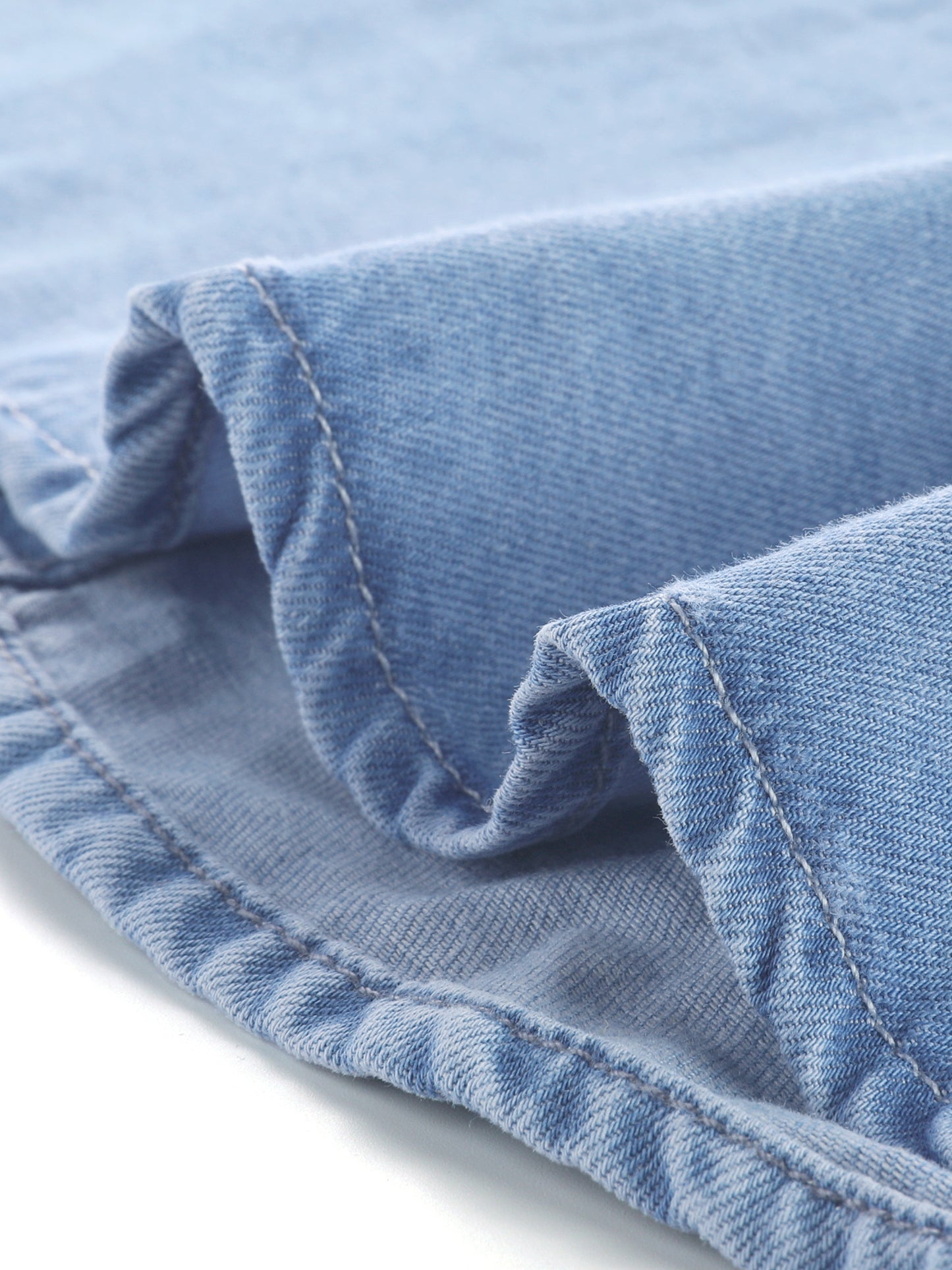 Women's Plus Size Button Down Long Sleeve Chest Pocket Chambray Shirt