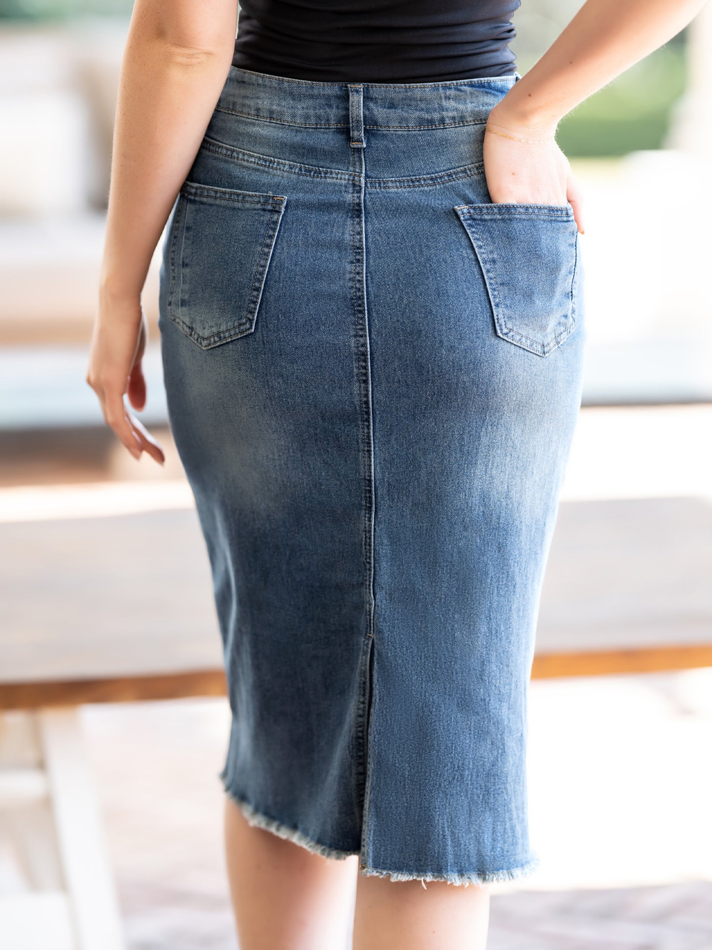 Women's Casual Jean Skirt High Waist Back Slit Stretch Denim Skirt (Available in Plus Size)