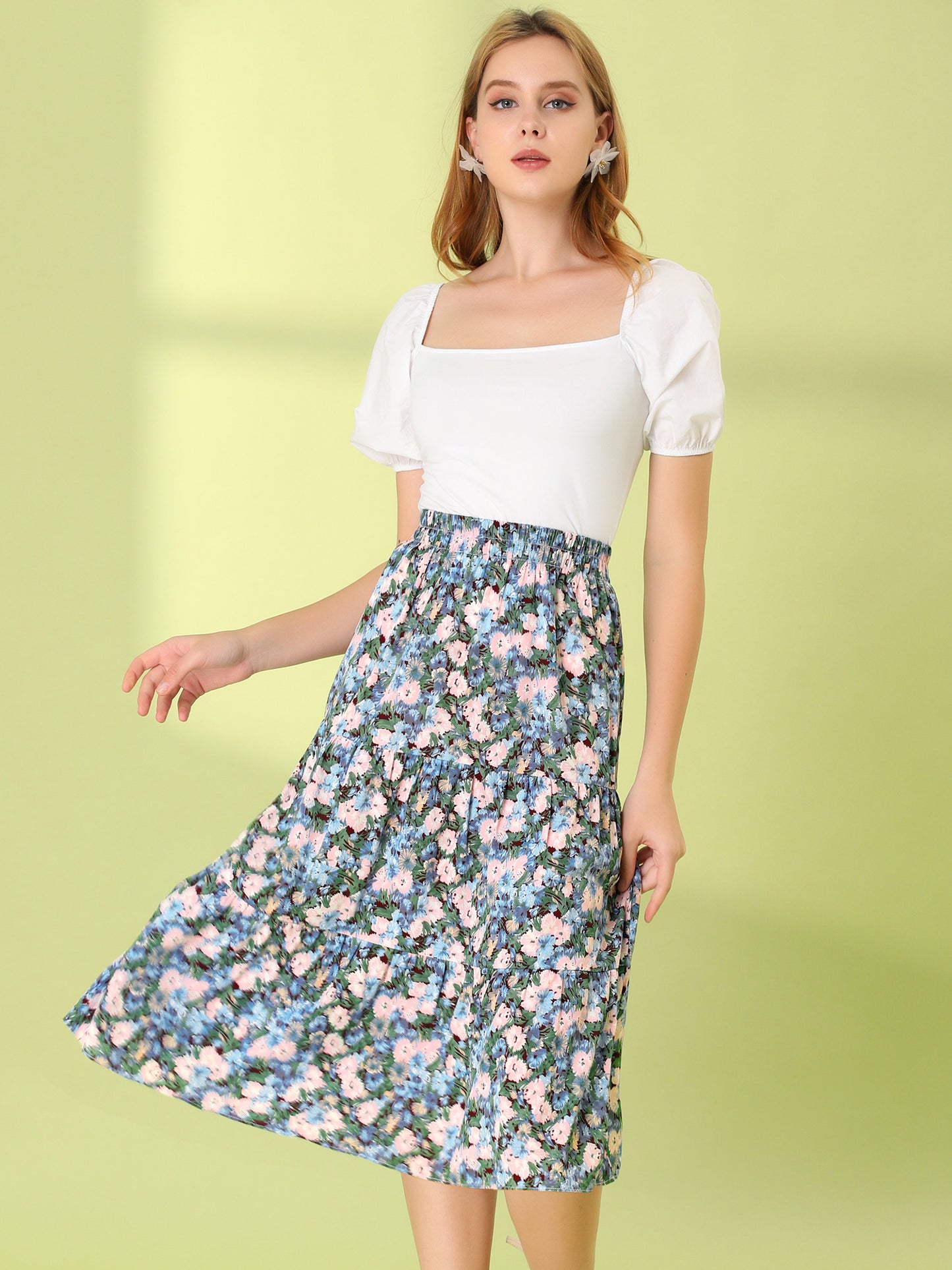 Falda escalonada con dobladillo con volantes, cintura elástica y estampado floral para mujer