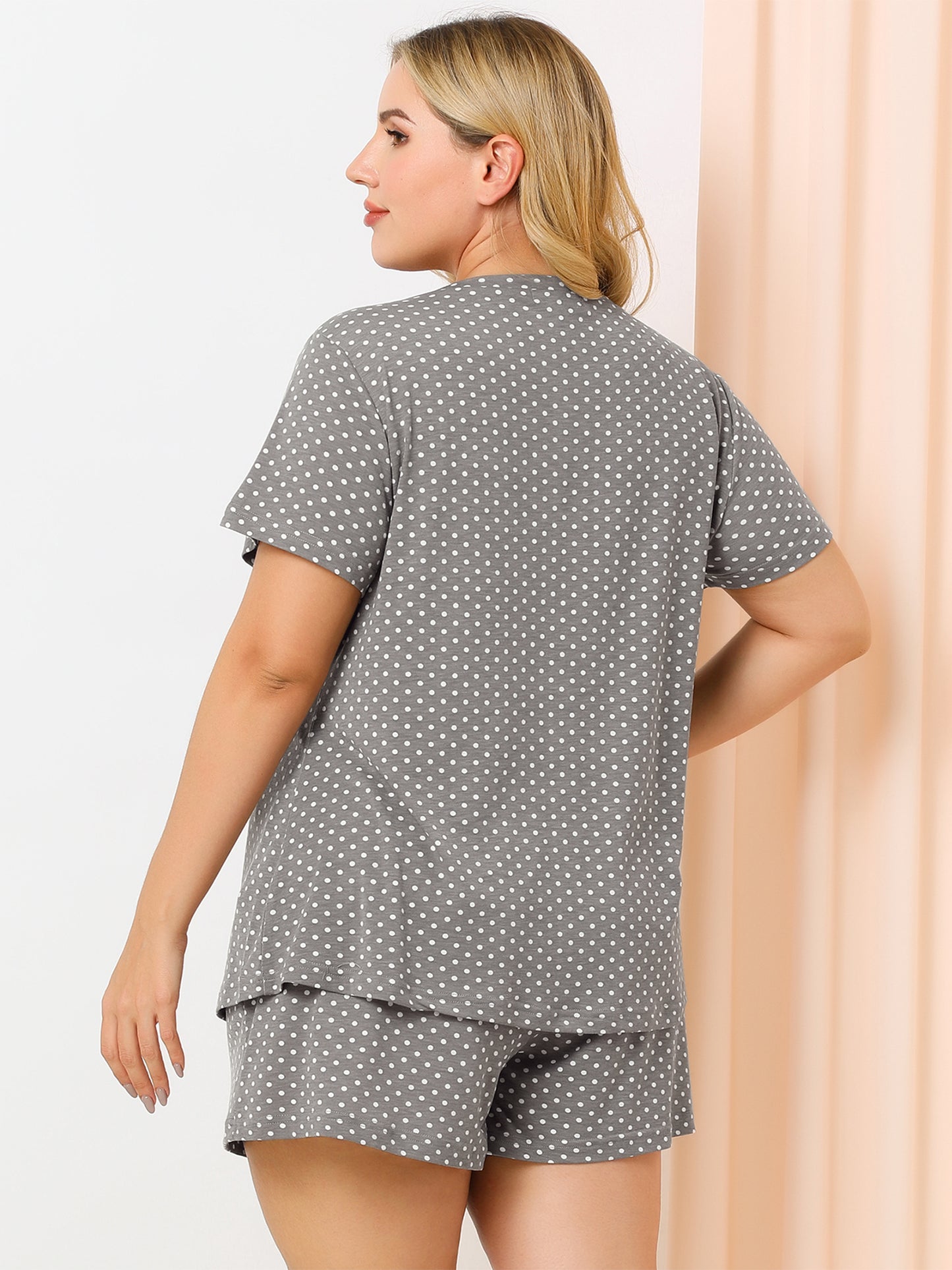 Women's Plus Size Sleepwear Pajamas Sets Short Sleeve Shirt and Shorts with Pockets
