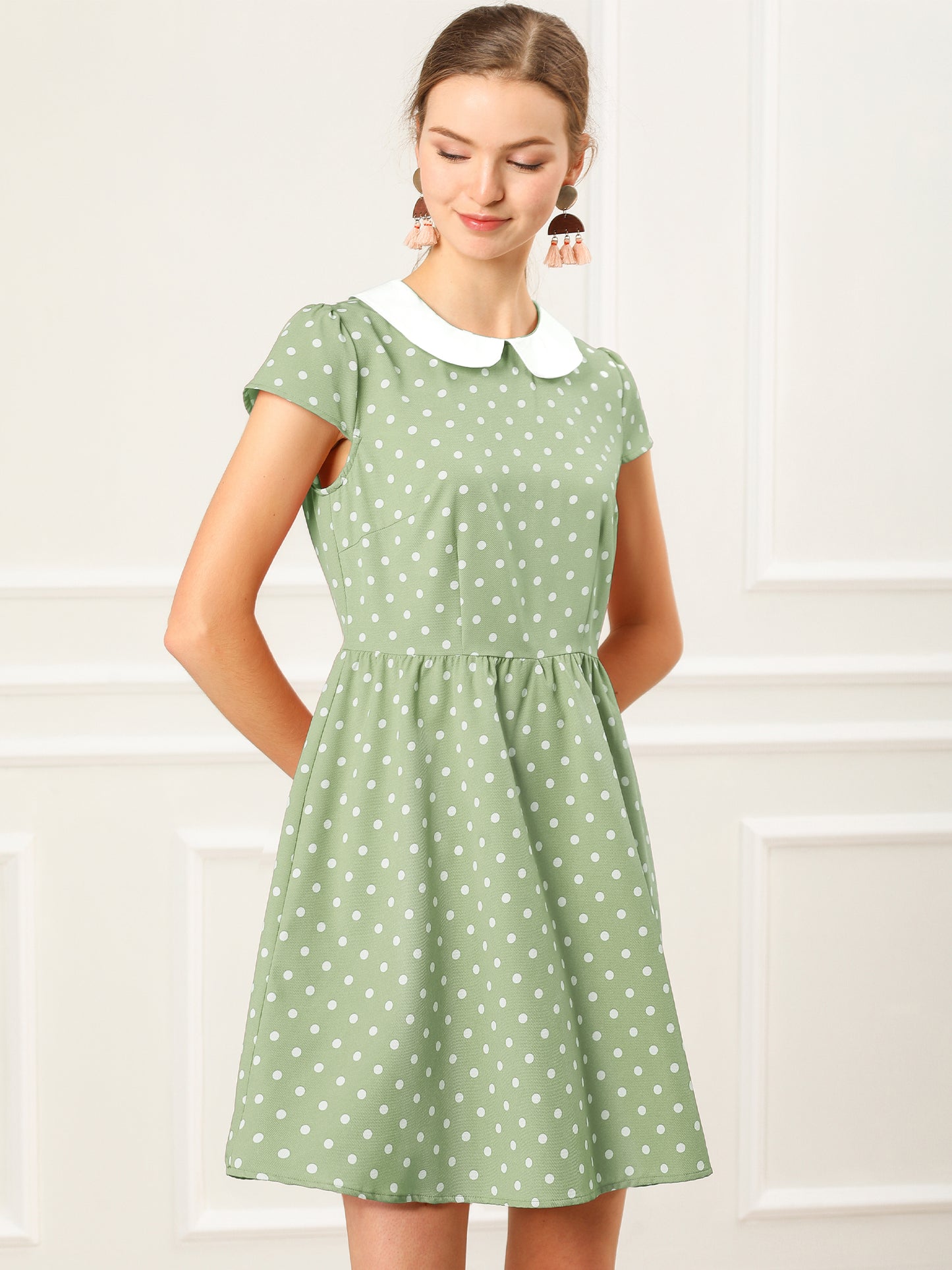 Women's Peter Pan Collar Short Sleeves Contrast A-Line Polka Dots Dress