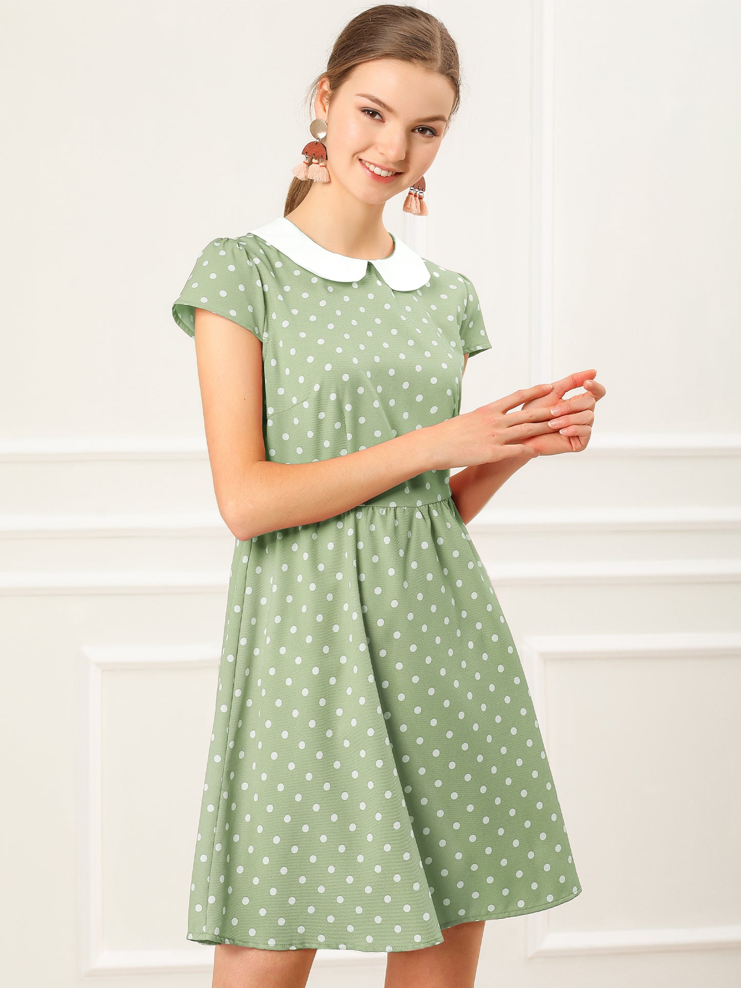 Women's Peter Pan Collar Short Sleeves Contrast A-Line Polka Dots Dress