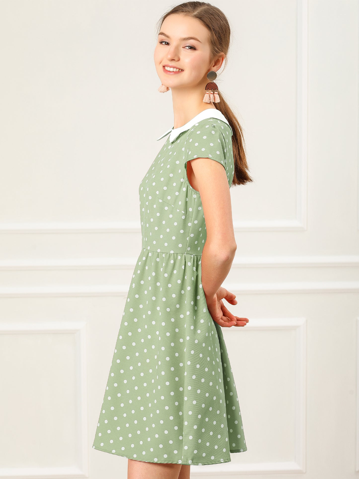 Women's Peter Pan Collar Short Sleeves Contrast A-Line Polka Dots Dress