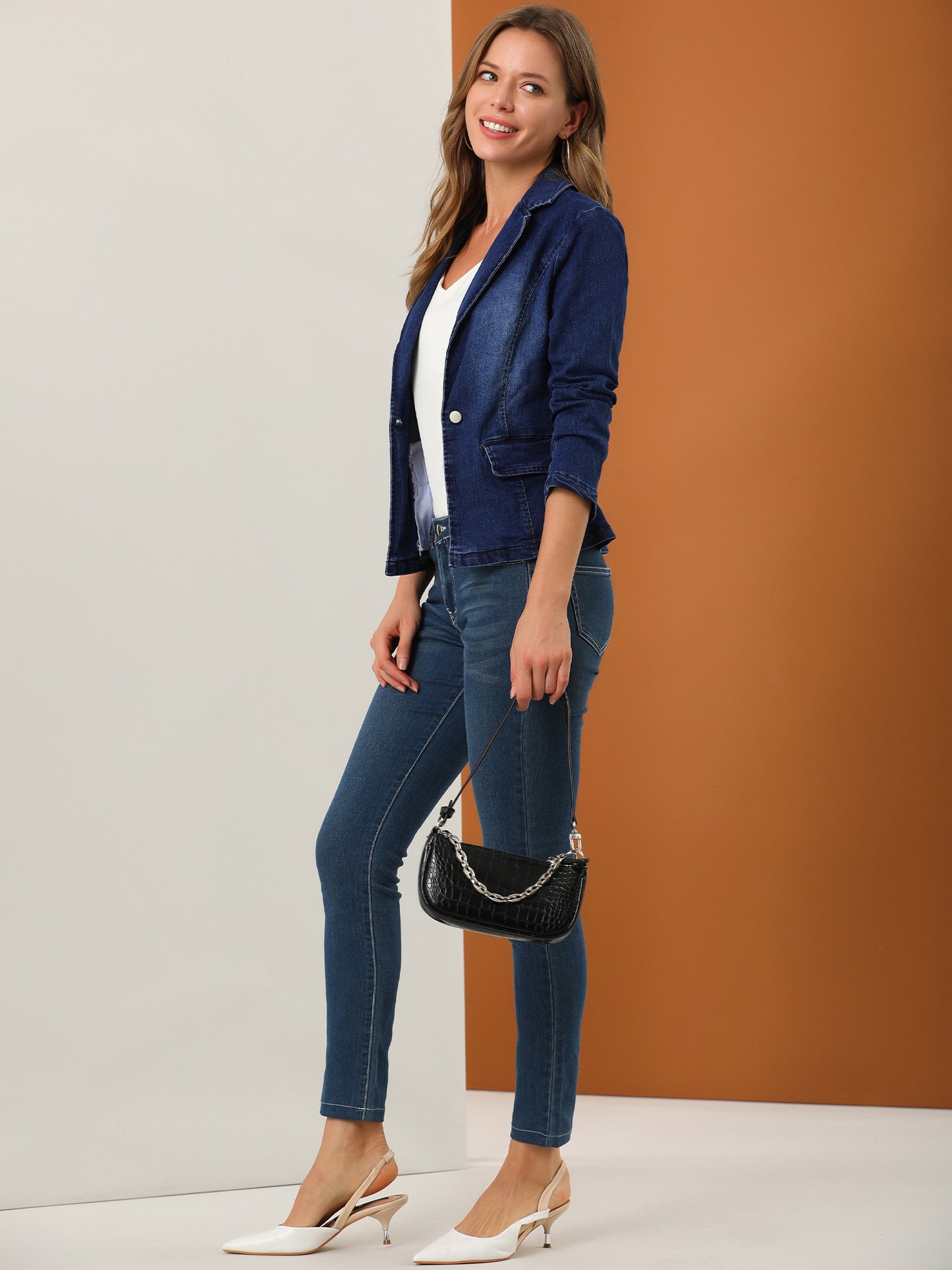 Women's Notched Lapel One Button Long Sleeve Washed Denim Blazer (Available in Plus Size)