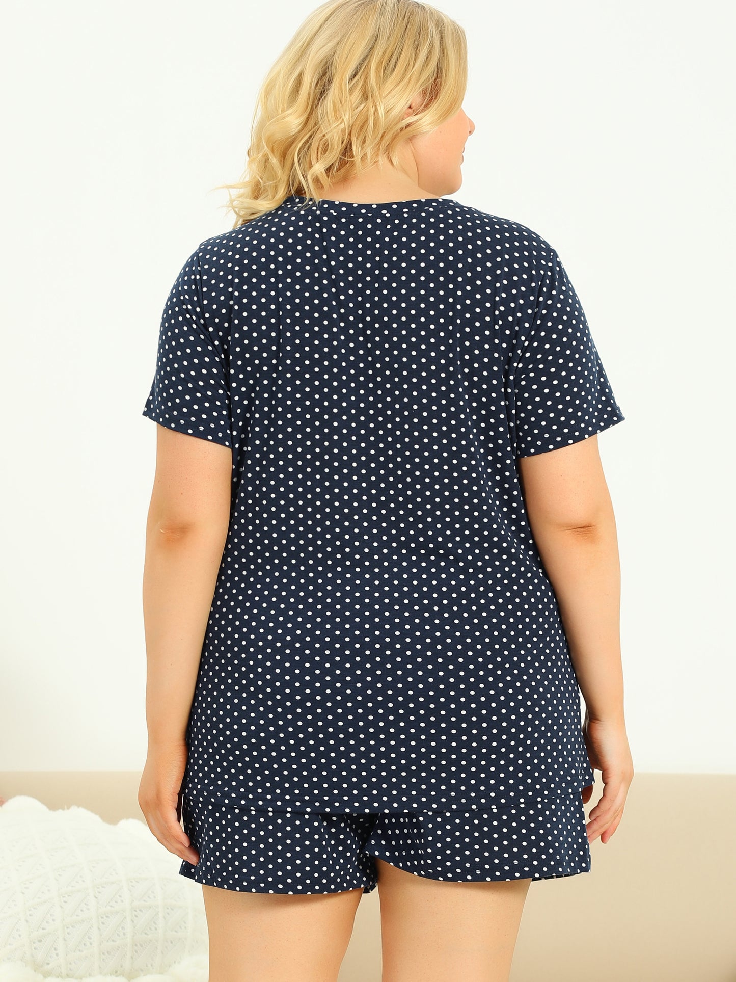 Women's Plus Size Sleepwear Pajamas Sets Short Sleeve Shirt and Shorts with Pockets