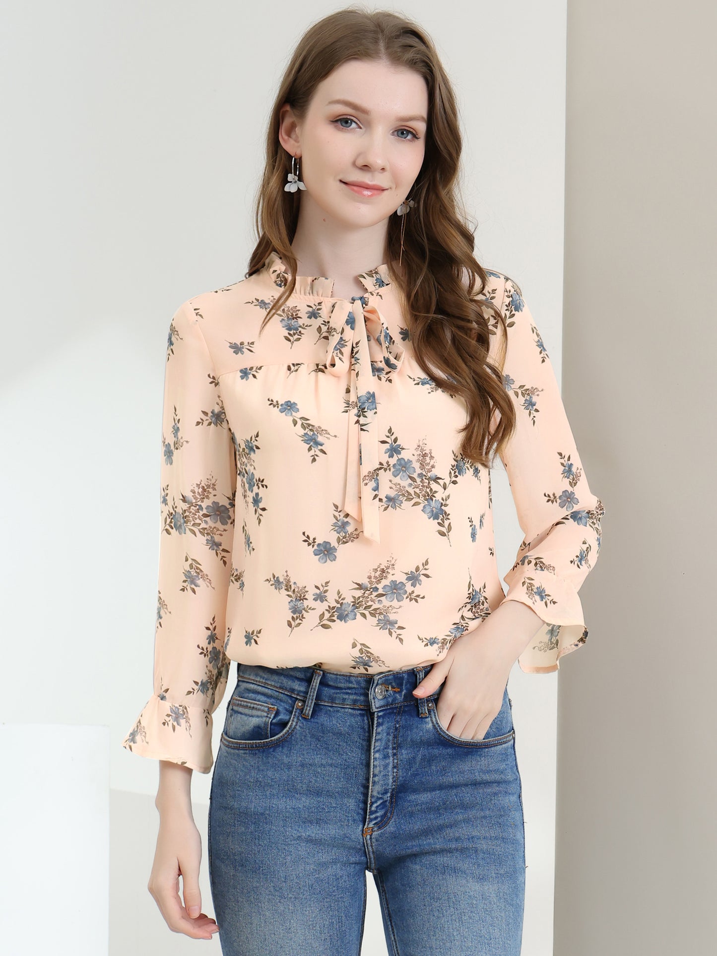 Blusa de gasa con estampado floral, cuello con volantes, mangas 3/4 y lazo para mujer