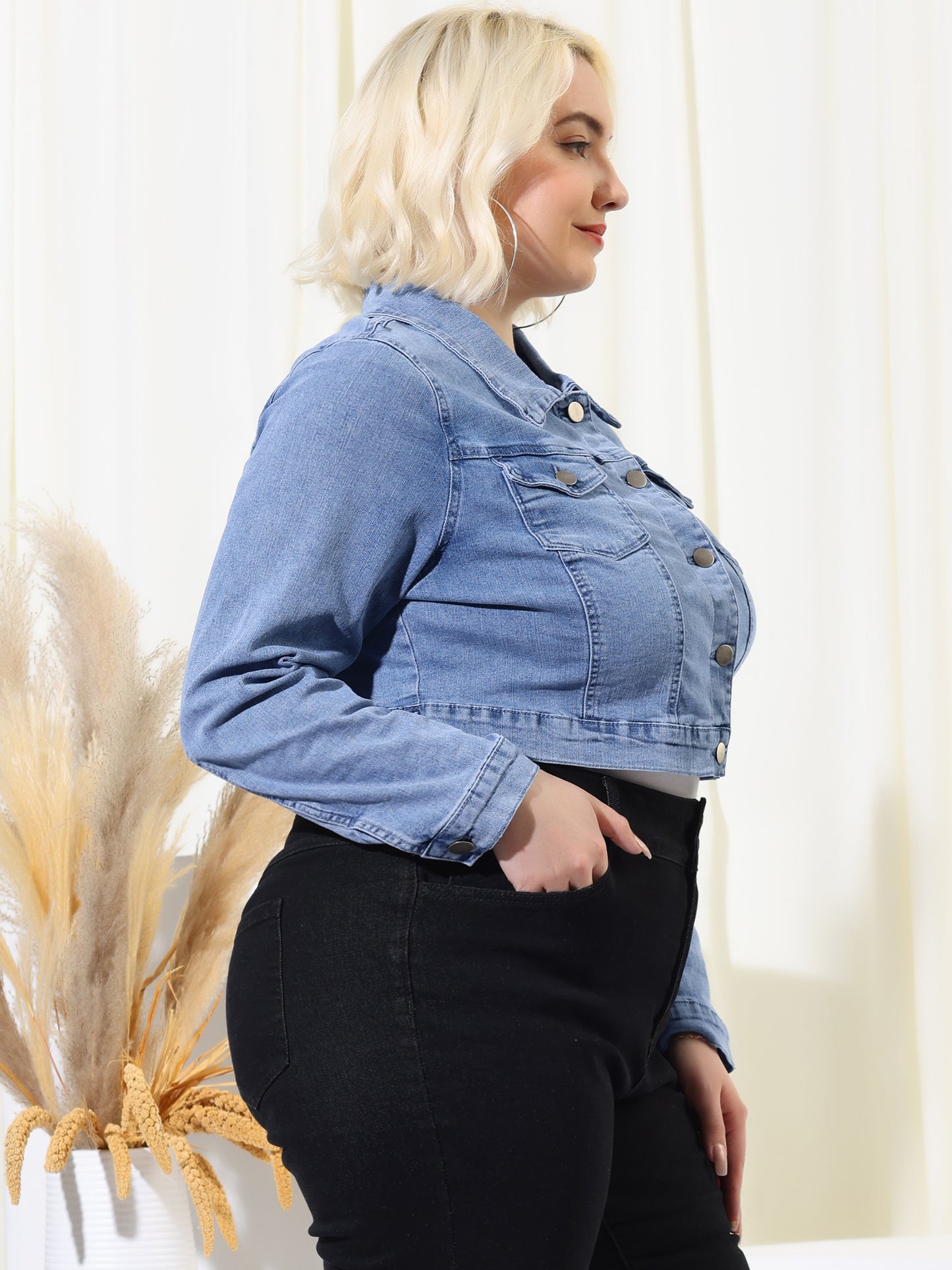 Women's Plus Size Button Closed Cropped Stitching Denim Jacket