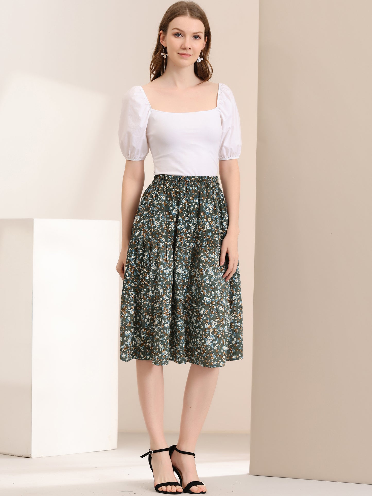 Falda escalonada con dobladillo con volantes, cintura elástica y estampado floral para mujer