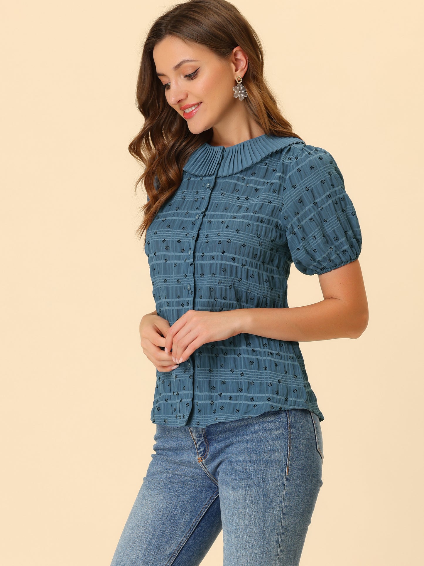 Blusa informal de manga corta con botones y cuello plisado para mujer, estilo diario, con estampado floral