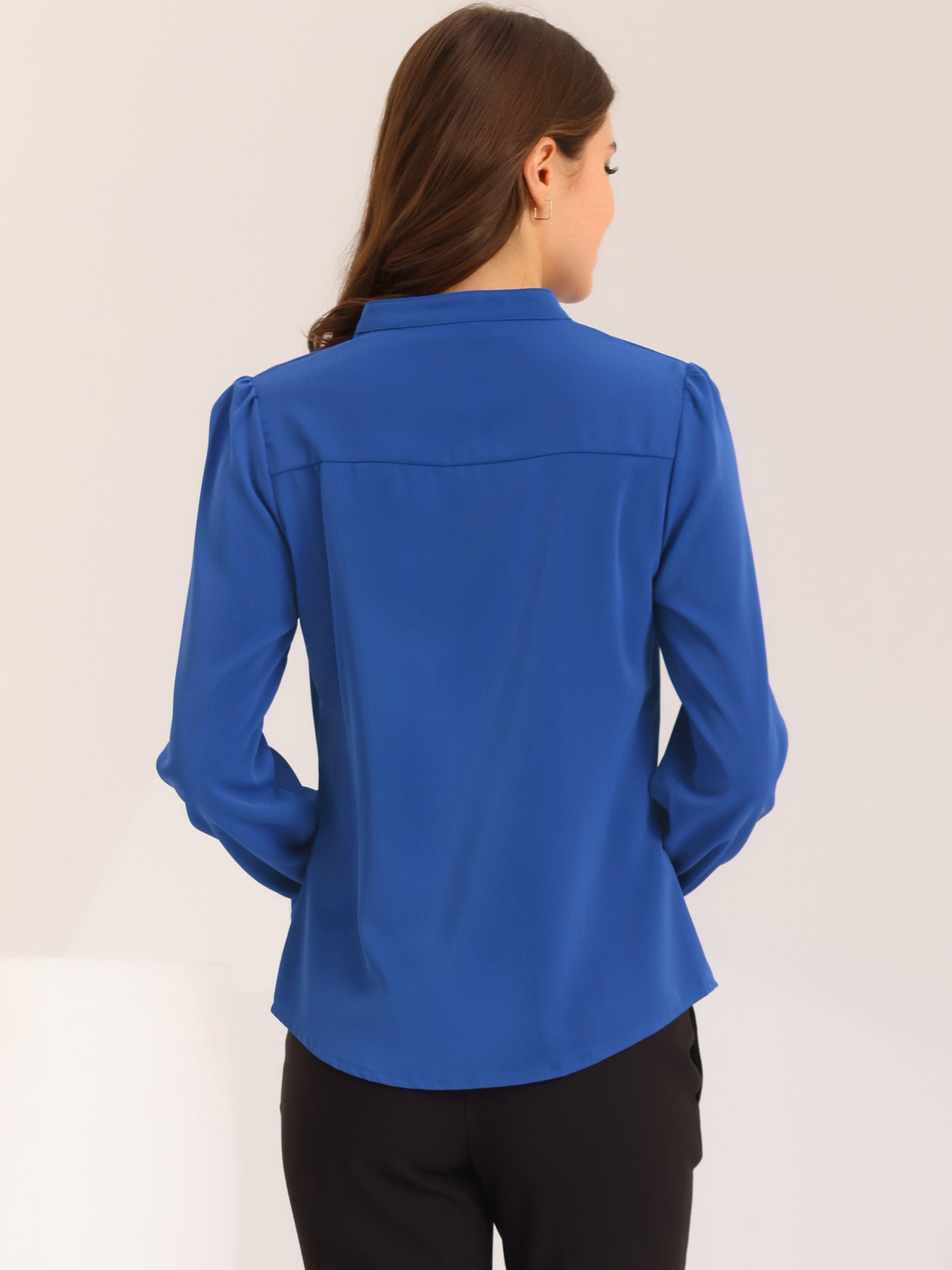 Blusa elegante de gasa con botones y manga larga con cuello con volantes para mujer