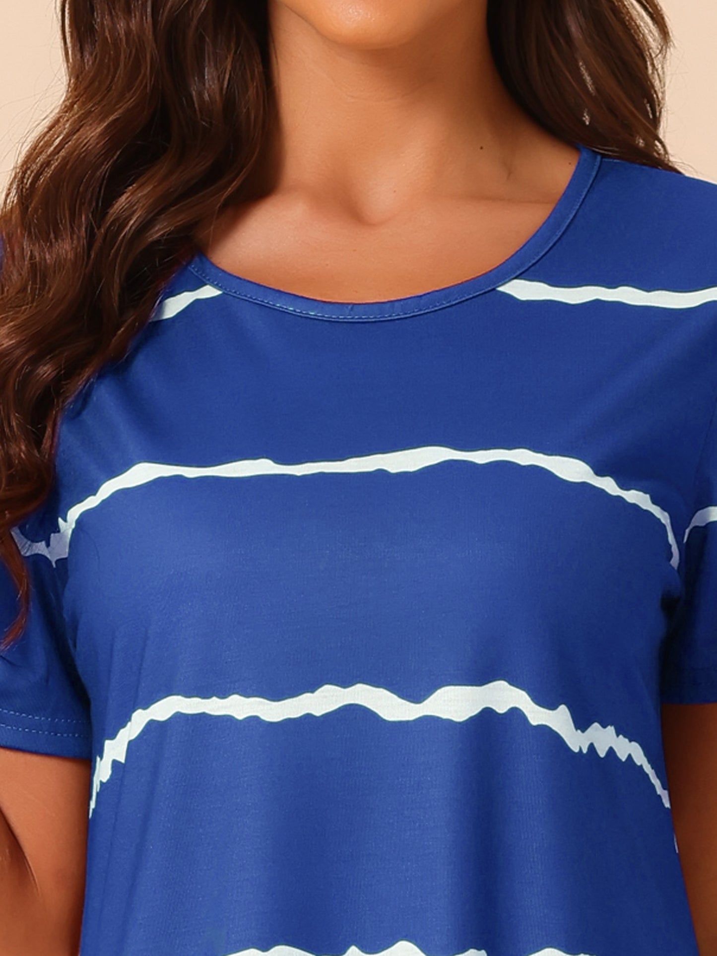 Chemise de nuit à col rond et manches courtes pour femme (grande taille disponible)