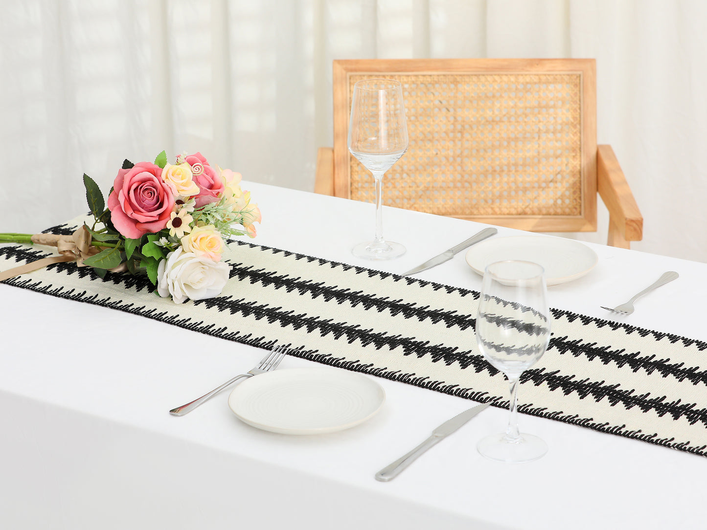 1 Pack Table Runner, Home Decor Rustic Table Runner with Tassels