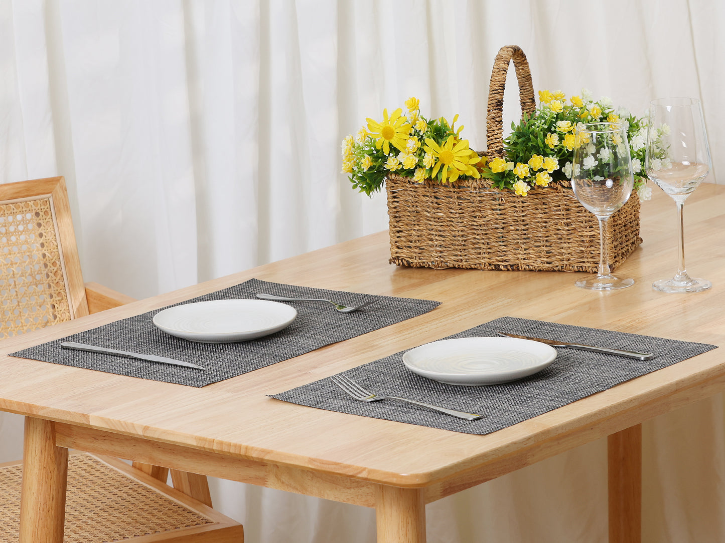 Placemats Set of 6 Woven Placemats for Kitchen Dining Washable Table Placemats 18*12in