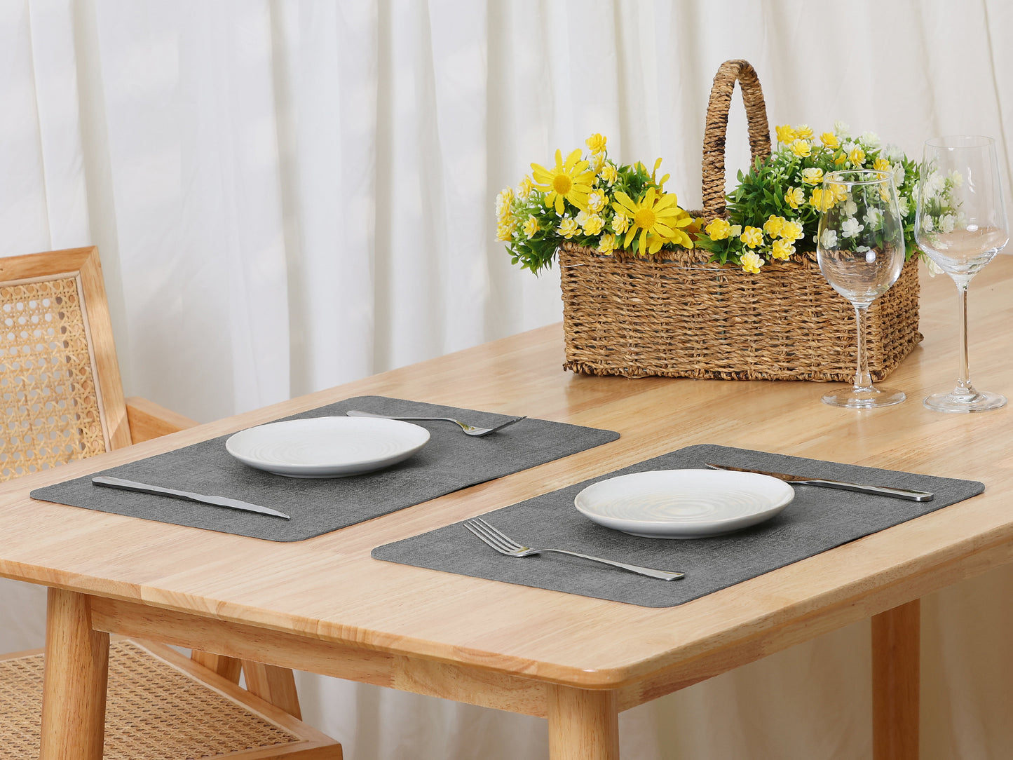 Placemats Set of 6 Faux Leather for Kitchen Dining Table Decor, Easy to Clean 17*12in