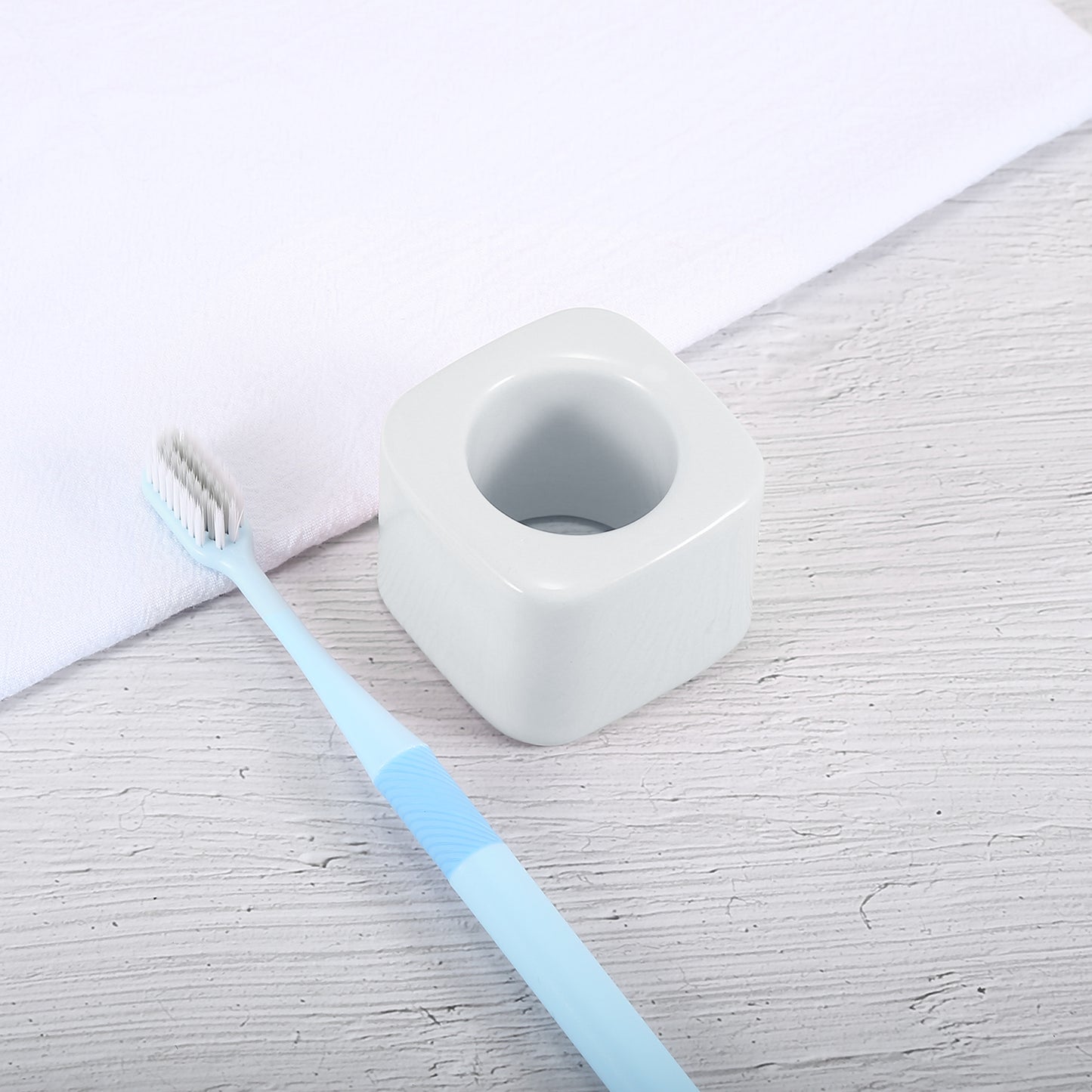 Mini portacepillos de dientes cuadrado de cerámica para baño, 5,7 x 5,7 x 4,4 cm, color blanco