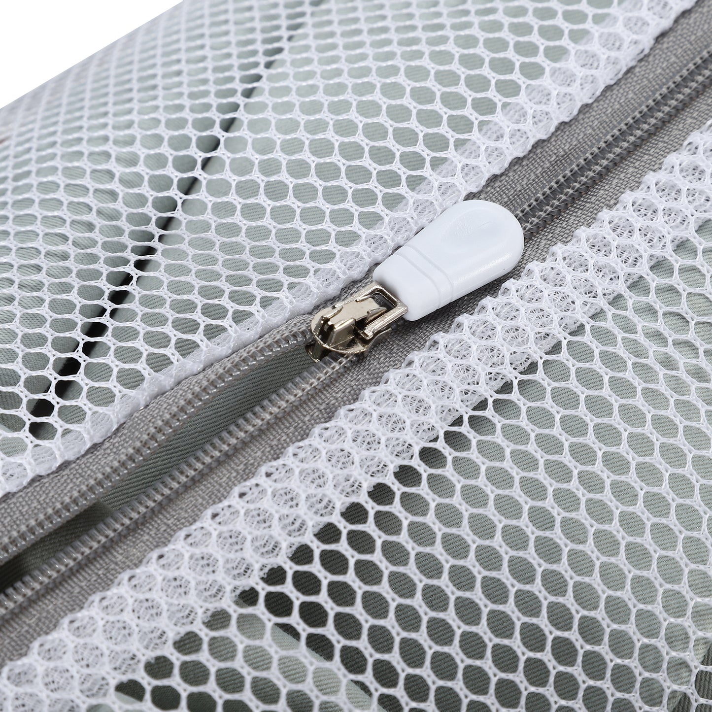 Folding Thickened Mesh Laundry Bags for Laundry Room 12.99"x8.66" White