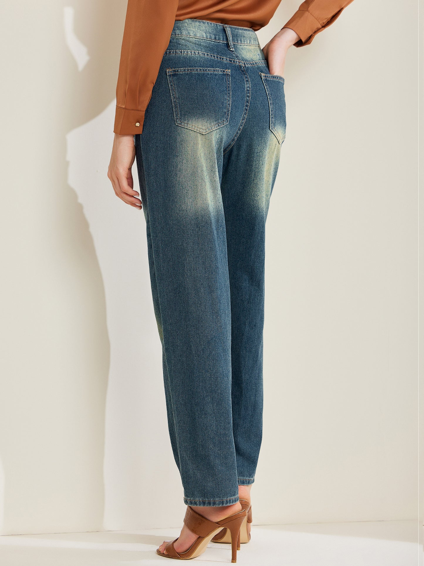 Women's Wide Leg Jeans High Waisted Straight Leg Jeans Buttoned Denim Pants with Pocket