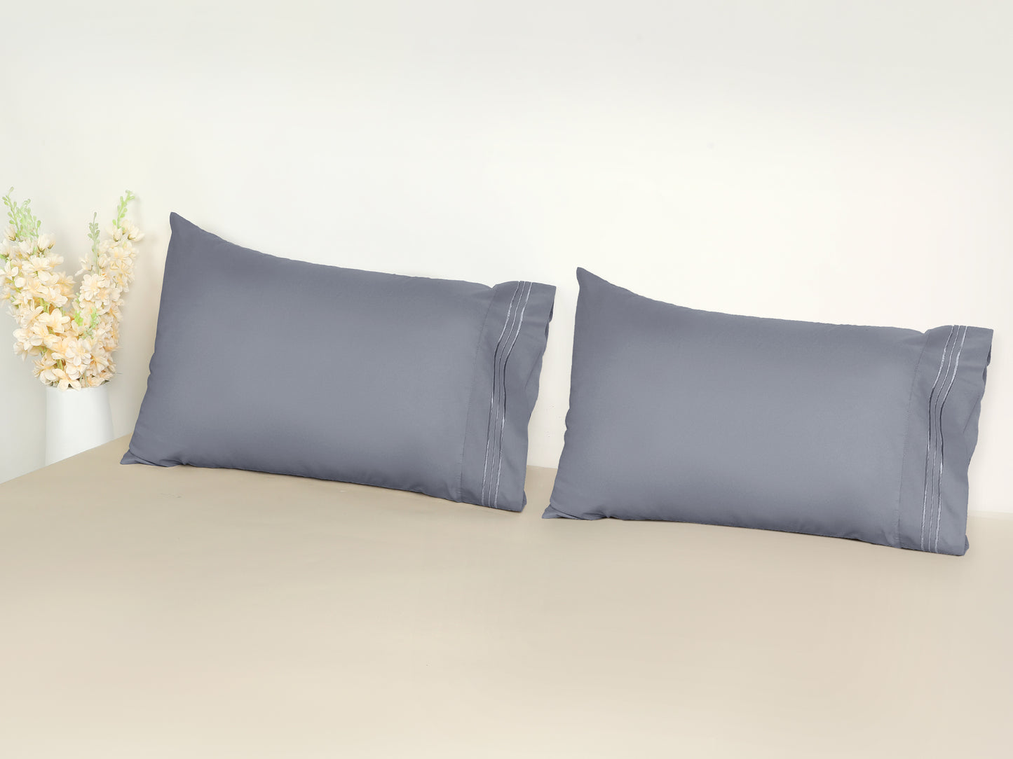 Polyester Pillow Cases Set of 2 for Hair and Skin, Cooling Pillow Covers with Envelope Closure
