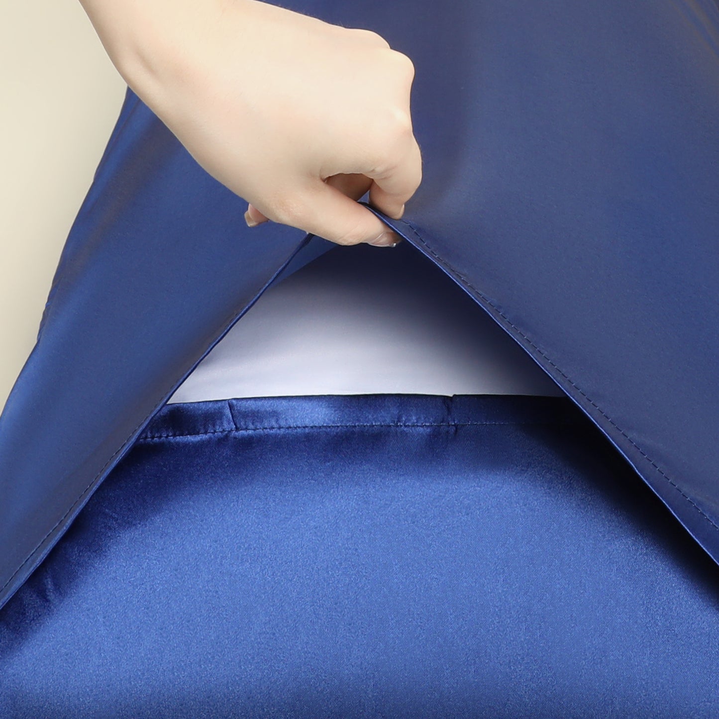 Satin Pillow Cases with 1 Pcs for Hair and Skin Breathable, Covers with Envelope Closure