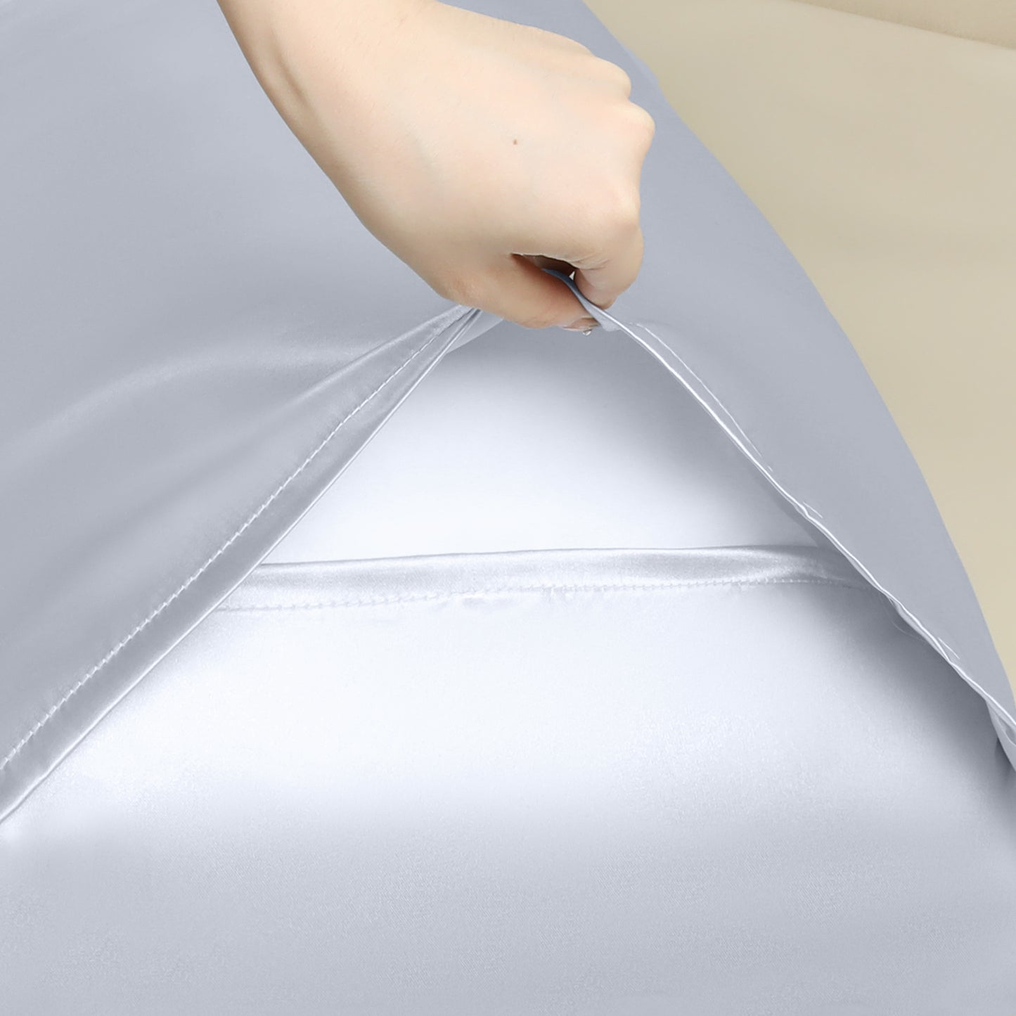 Satin Pillow Cases with 1 Pcs for Hair and Skin Breathable, Covers with Envelope Closure
