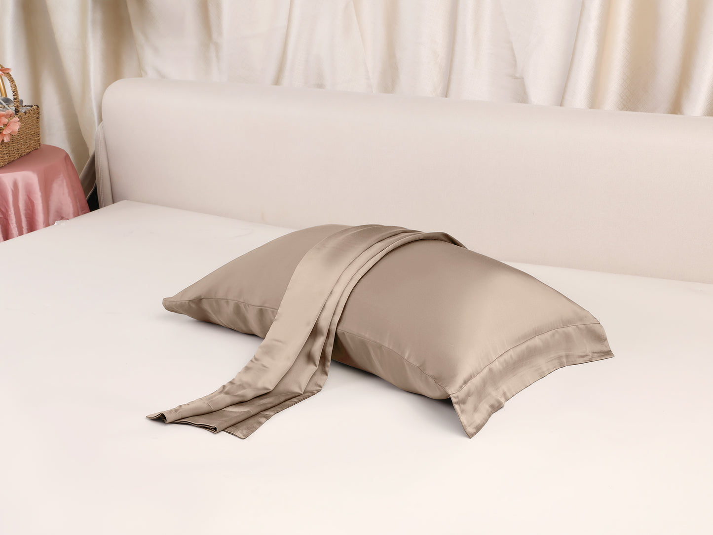 Pillow Cases, Soft Cooling Pillow Covers Set of 2 with Envelope Closure
