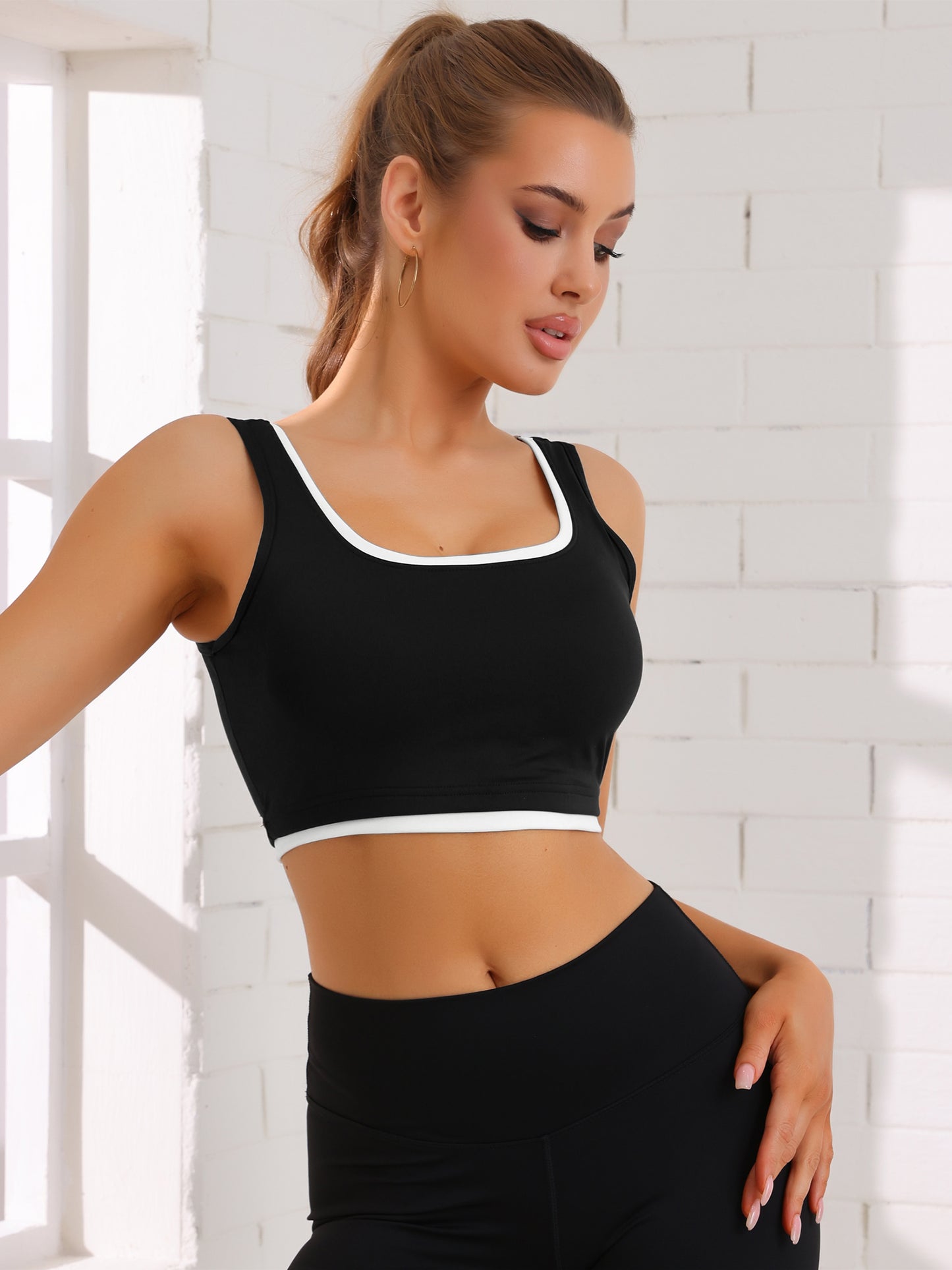 Women's Camisole Built-in Bra Padded Workout Fixed Integrated Cup Tanks Tops Underwear