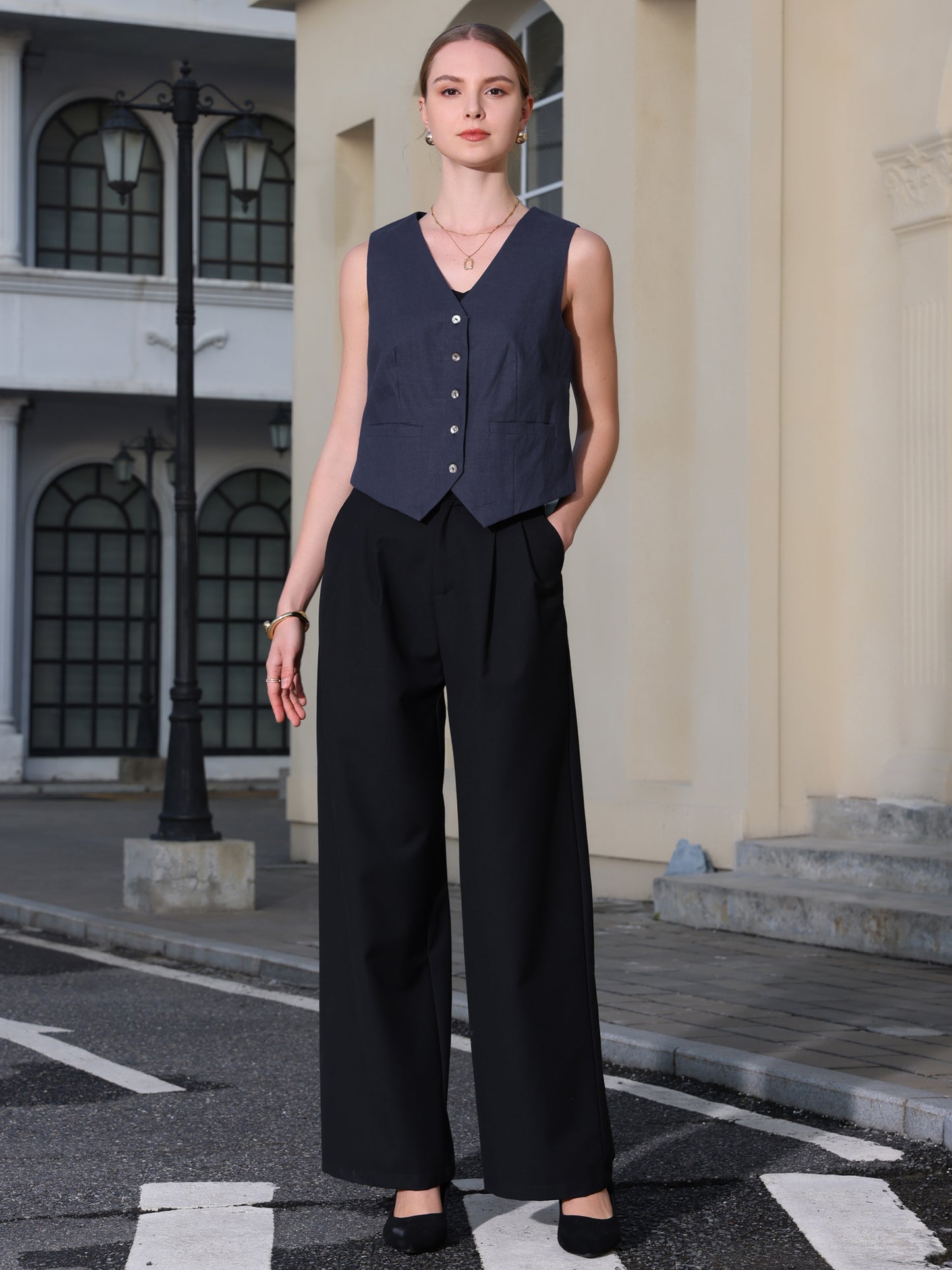 Women's Sleeveless Button Down V Neck Linen Vest