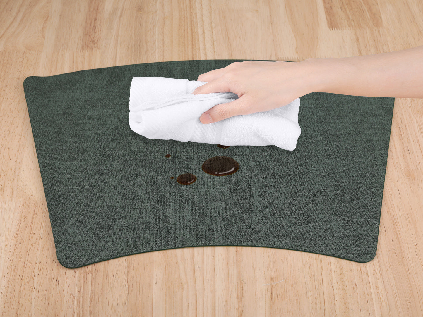 Set of 6 Faux Leather Placemats for Kitchen Dining Table Decor, Washable Heat Resistant 19*12in