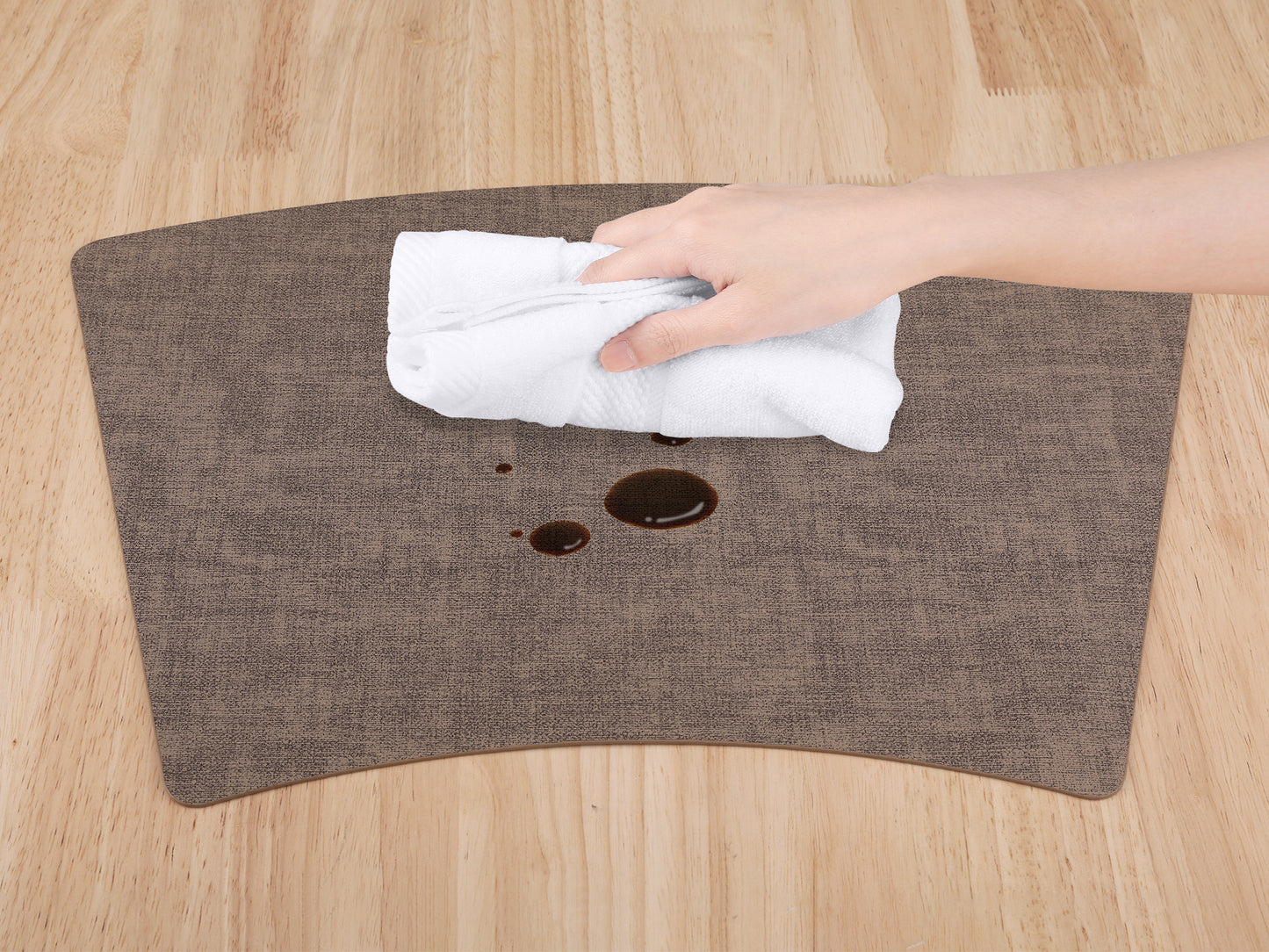 Set of 6 Faux Leather Placemats for Kitchen Dining Table Decor, Washable Heat Resistant 19*12in
