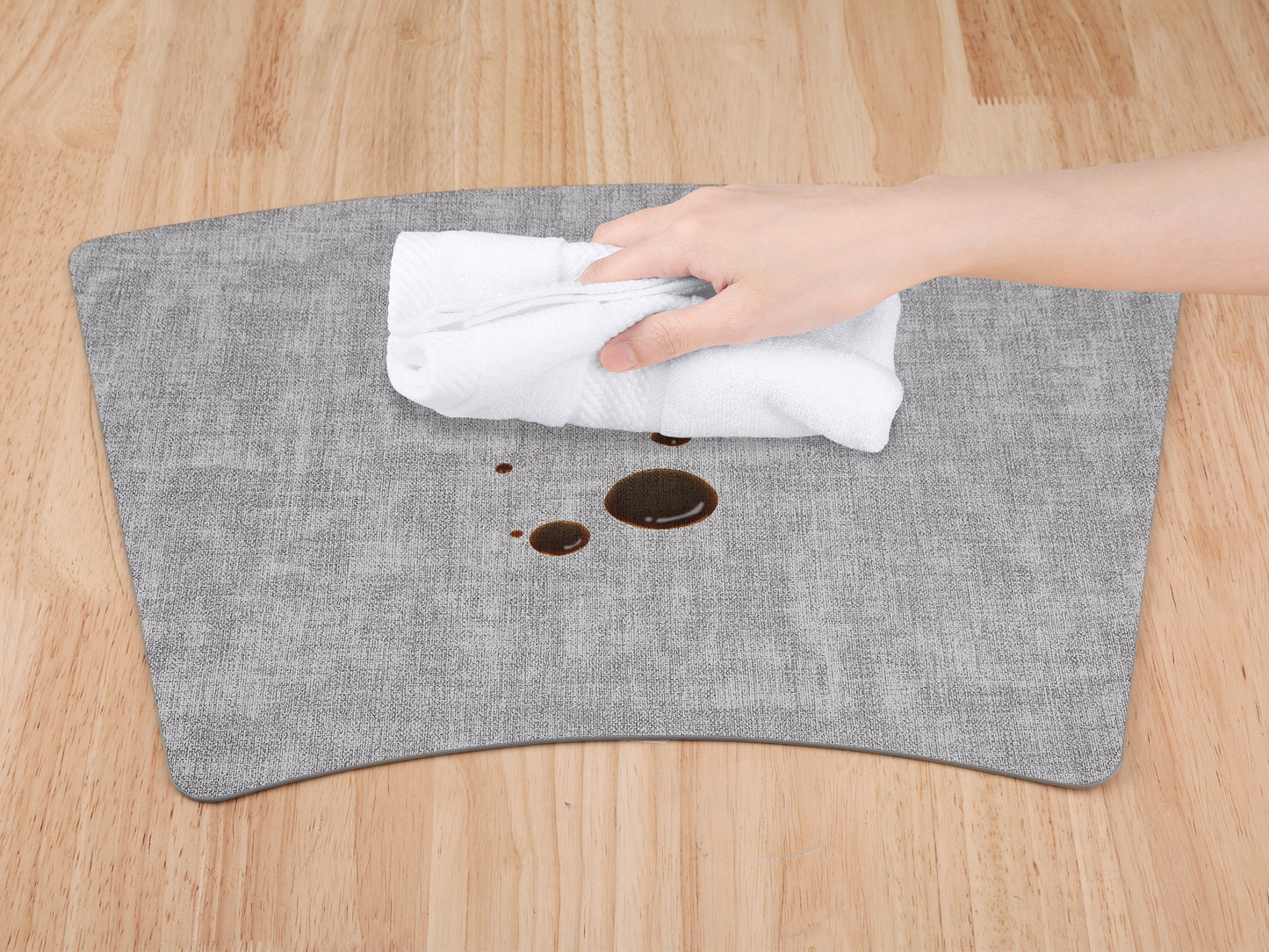 Set of 6 Faux Leather Placemats for Kitchen Dining Table Decor, Washable Heat Resistant 19*12in