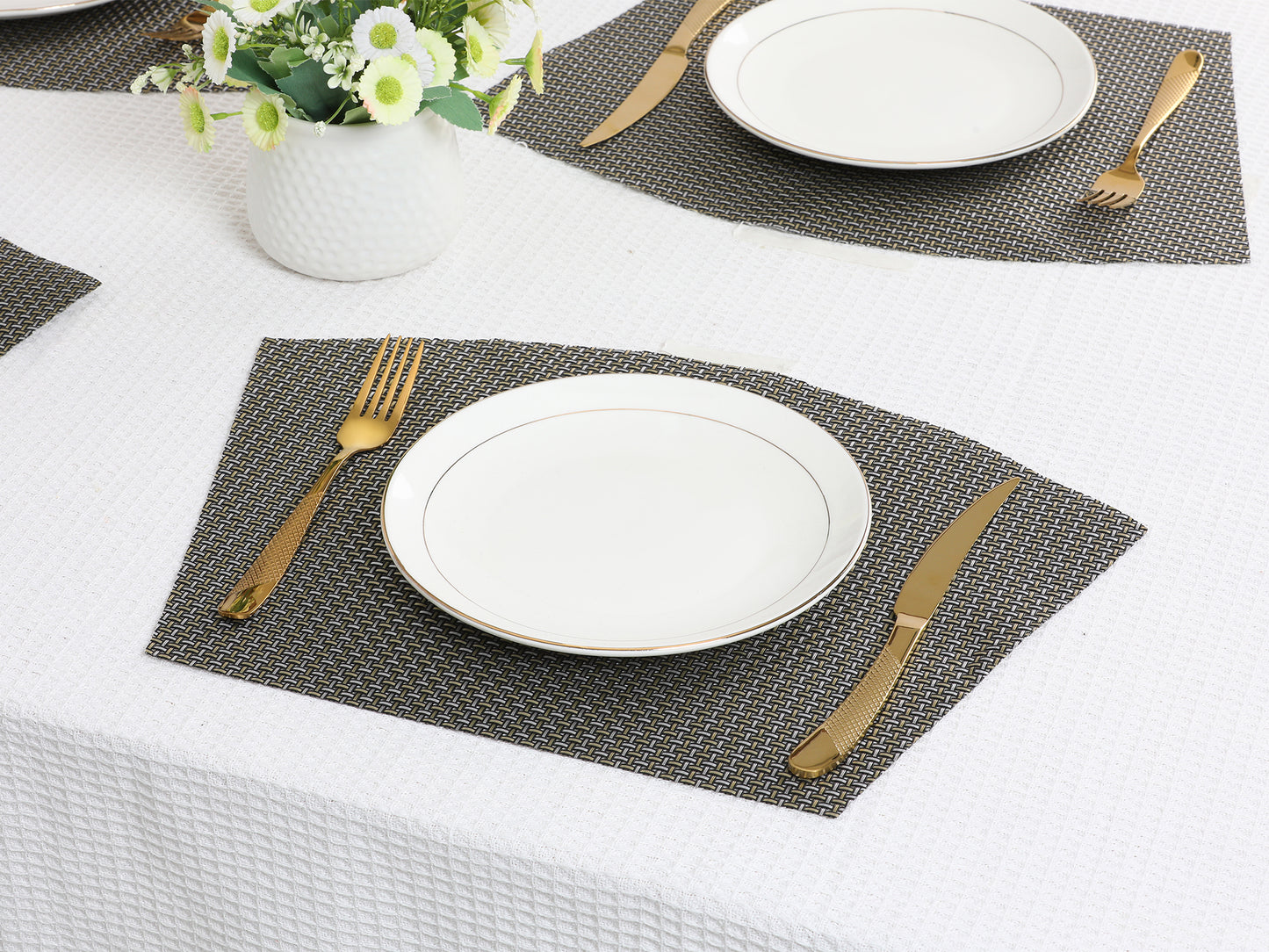 Placemats Set of 6 PVC Solid for Kitchen Dining Table Decor Wipeable 17*11.5in