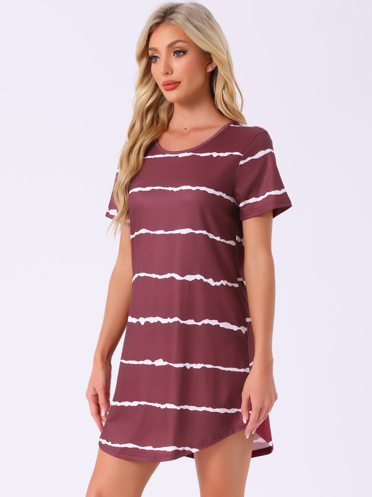 Chemise de nuit à col rond et manches courtes pour femme (grande taille disponible)