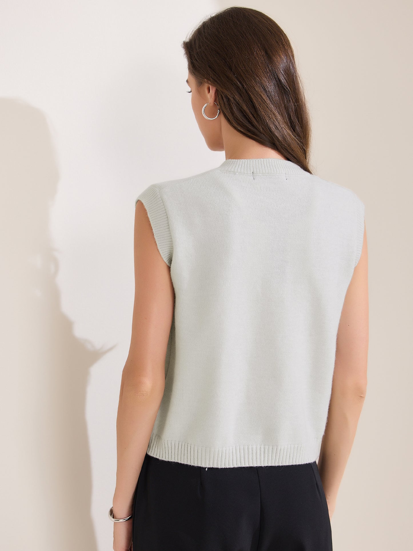 Women's Sweater Vest Sleeveless Crew Neck Lightweight Button Down Crochet Chunky Knit Top