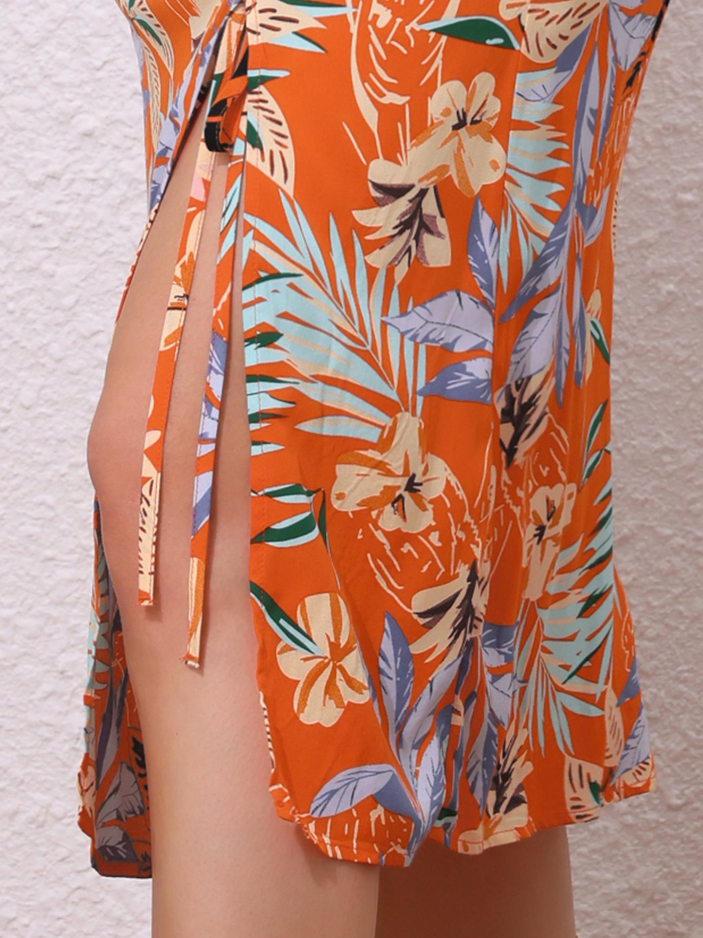Falda tropical fruncida con abertura en el muslo para playa de verano para mujer