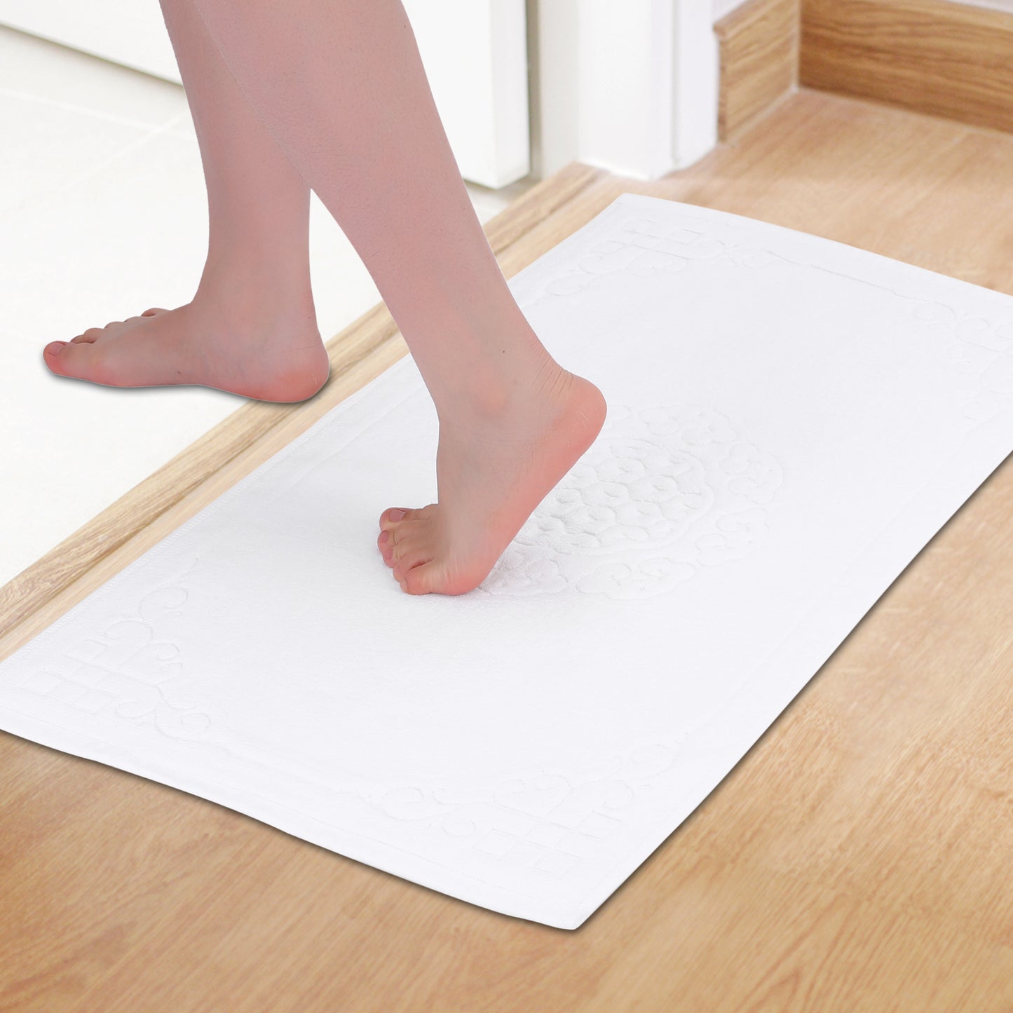 Cotton Rug Bath Mats, Absorbent and Machine Washable Shower Bathroom Floor Towel
