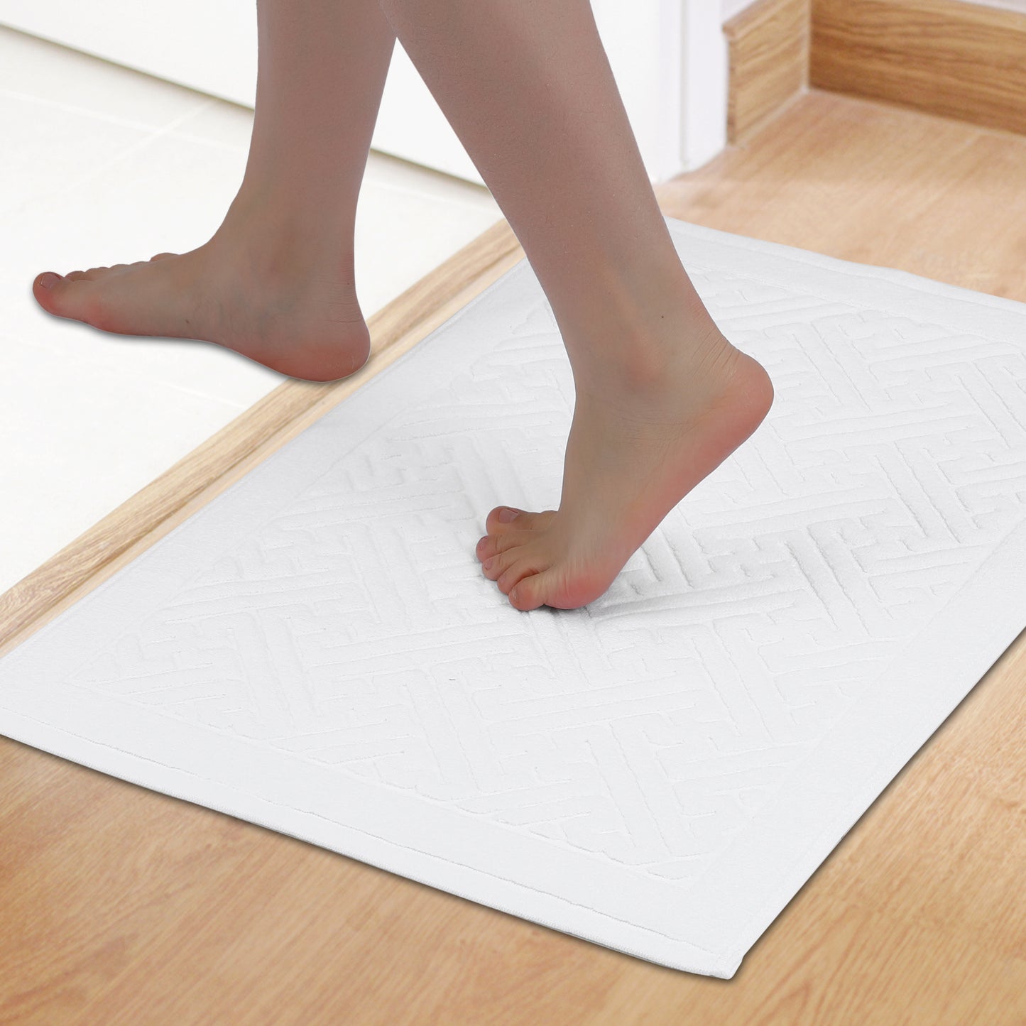 Luxury Bath Mat, Cotton Absorbent Hotel Spa Shower Floor Towel for Bathroom Rug Pad