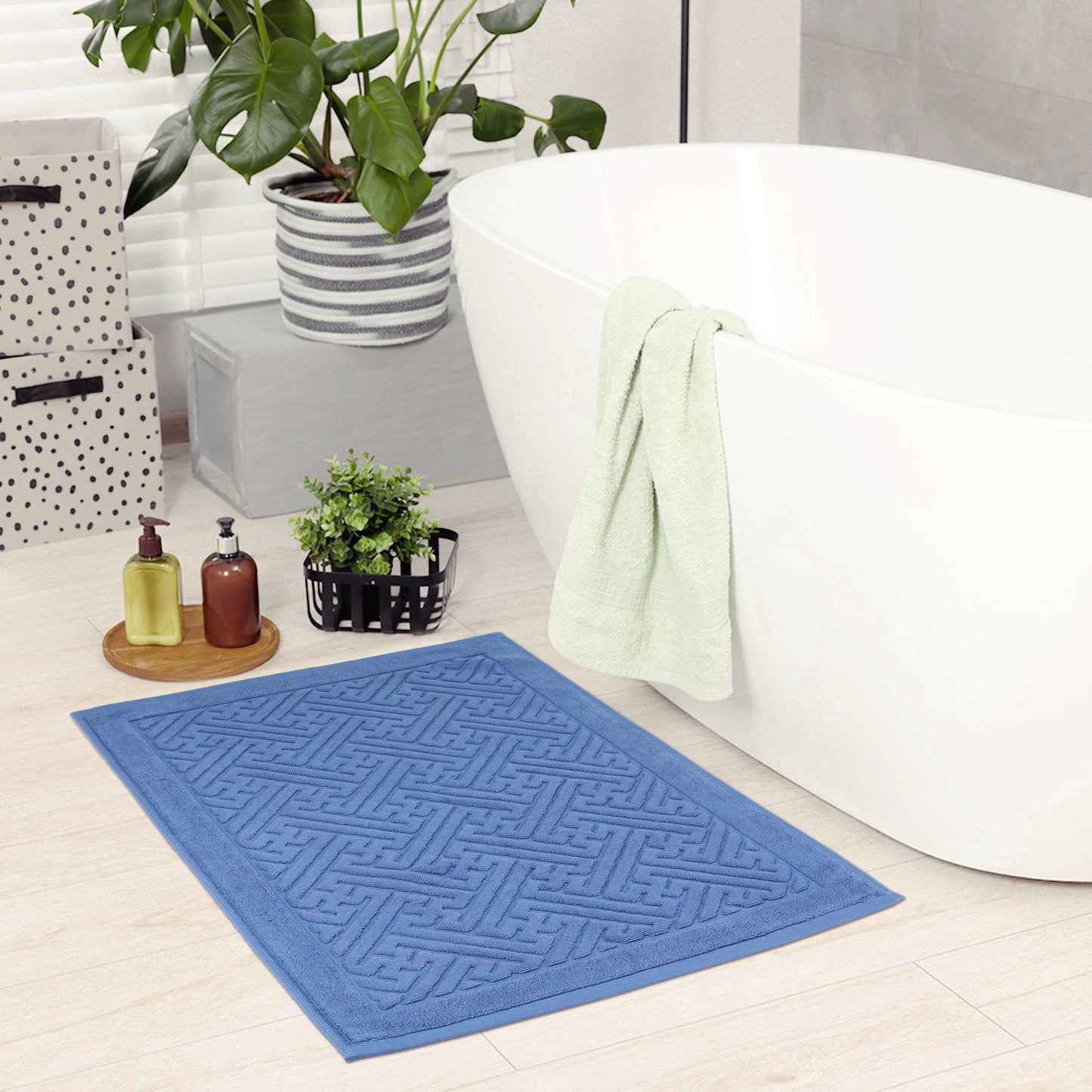 Luxury Bath Mat, Cotton Absorbent Hotel Spa Shower Floor Towel for Bathroom Rug Pad