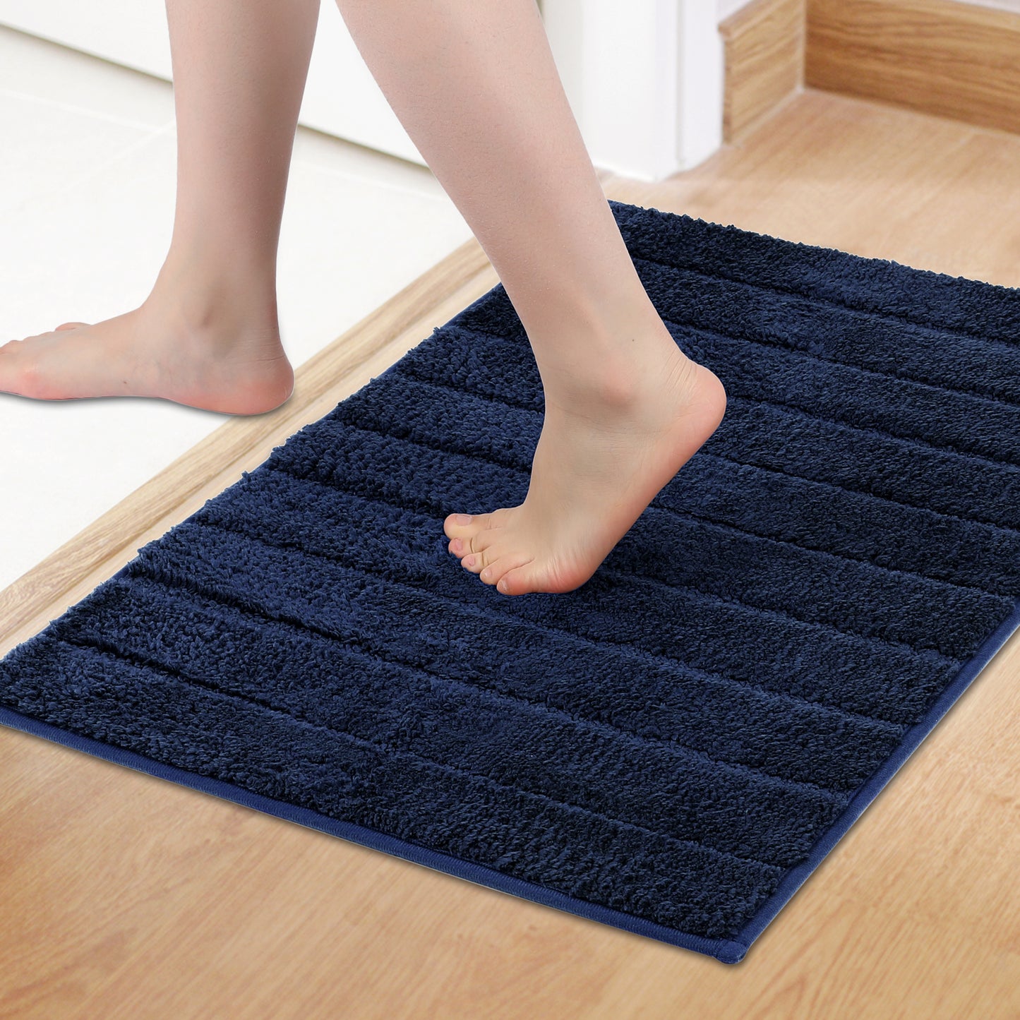 Soft Stripe Bathroom Rug, Rubber Backing Quick Dry Microfiber Rugs Non Slip Bath Mats