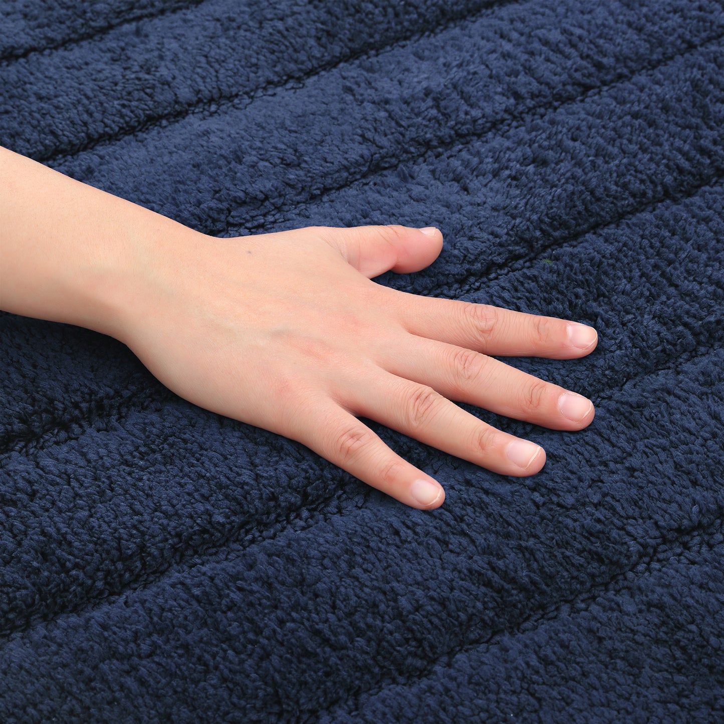 Soft Stripe Bathroom Rug, Rubber Backing Quick Dry Microfiber Rugs Non Slip Bath Mats
