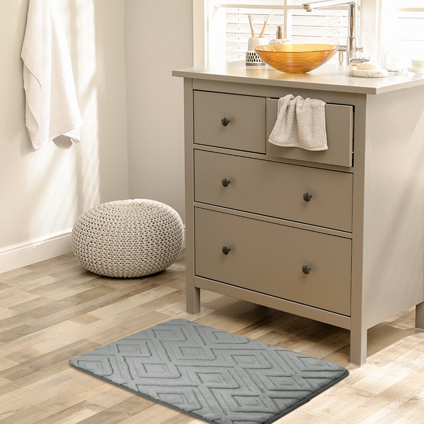 Geometric Pattern Bathroom Mats Soft Absorbent Non-Slip Machine Washable Dry Bath Rugs Home Gifts