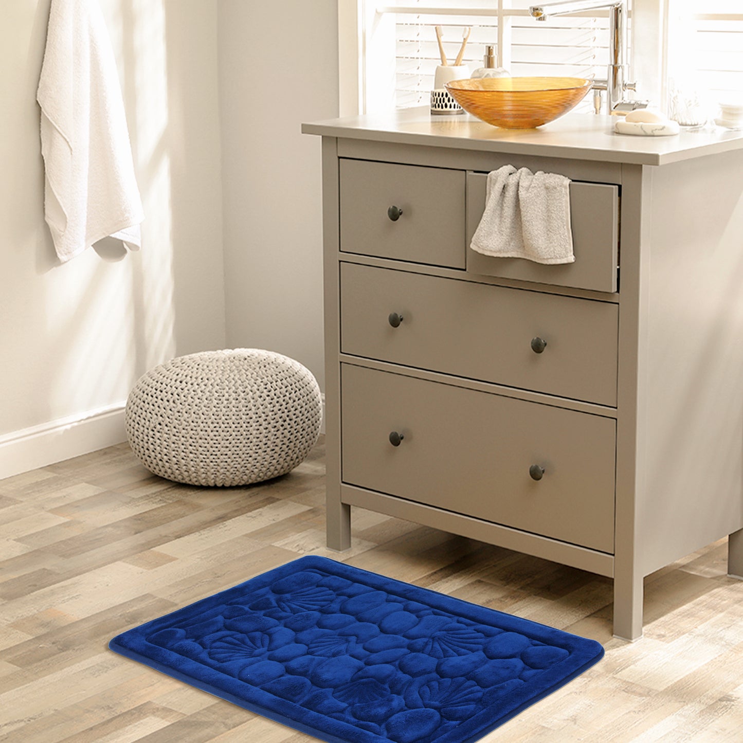 Shell Pattern Bathroom Mat Soft Memory Foam Absorbent Non-Slip Machine Washable Bath Mats