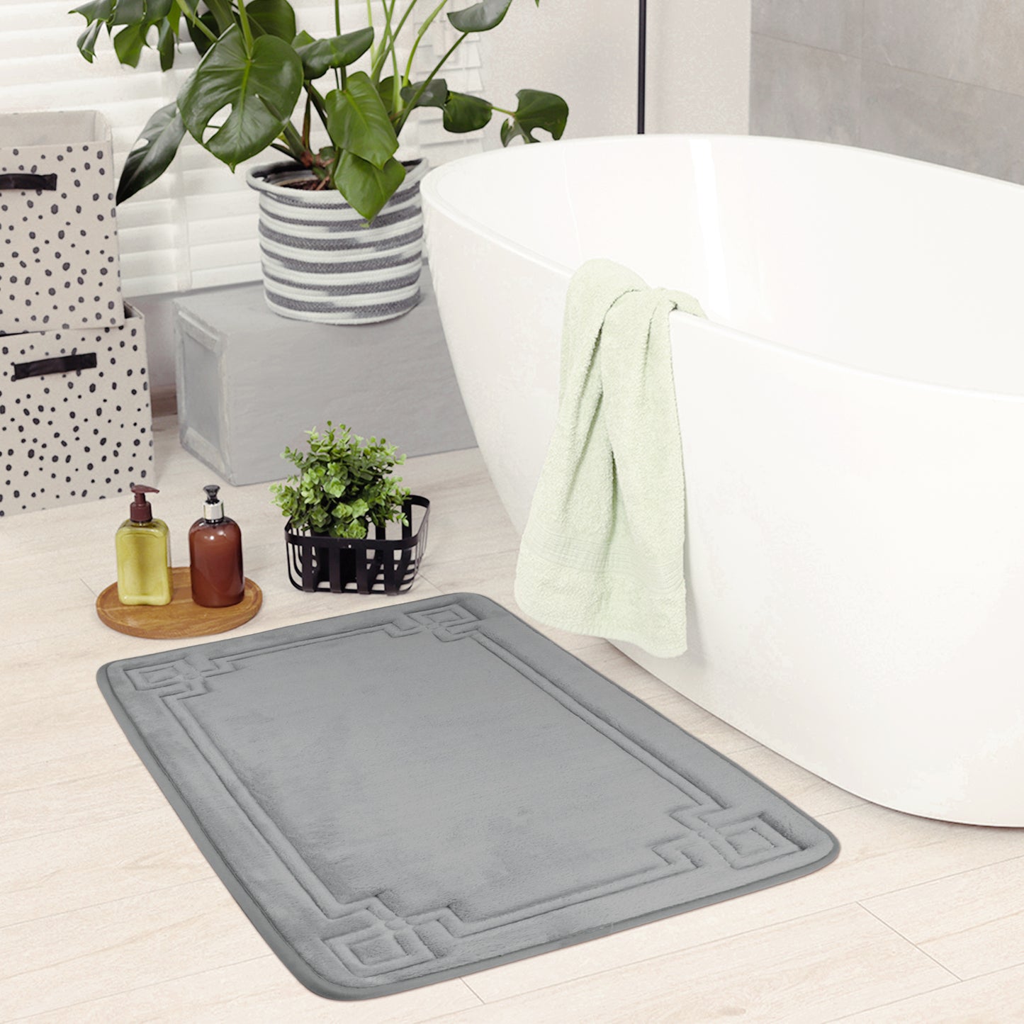 Geometric Pattern Bathroom Mat Soft Memory Foam Absorbent Non-Slip Back Washable Bath Mats