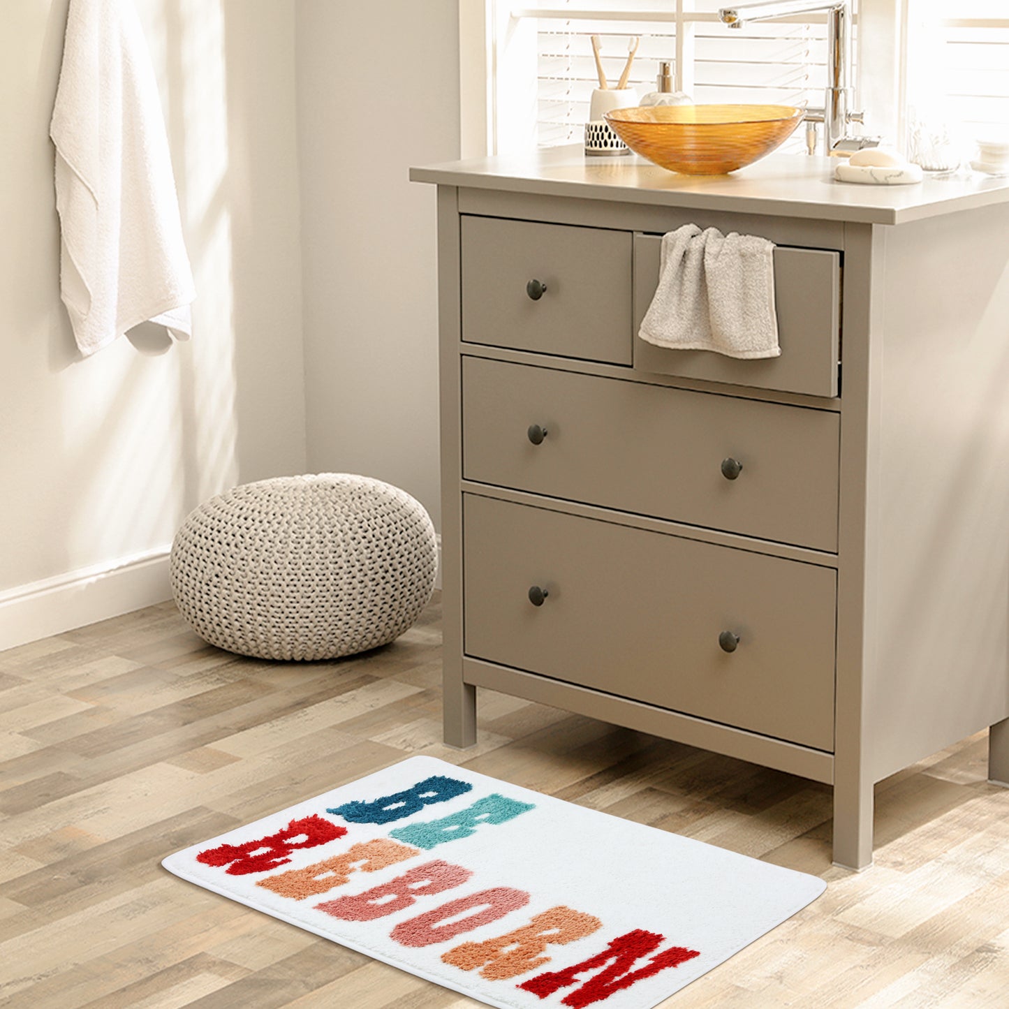 Cute Letter Pattern Bathroom Rugs, Soft and Absorbent Bath Floor Mat, Non-Slip Shaggy Bath Mats